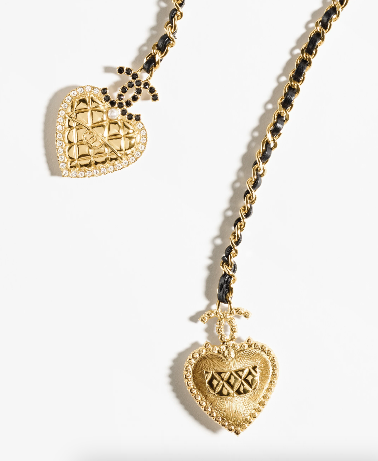 Chanel手袋的經典格紋。