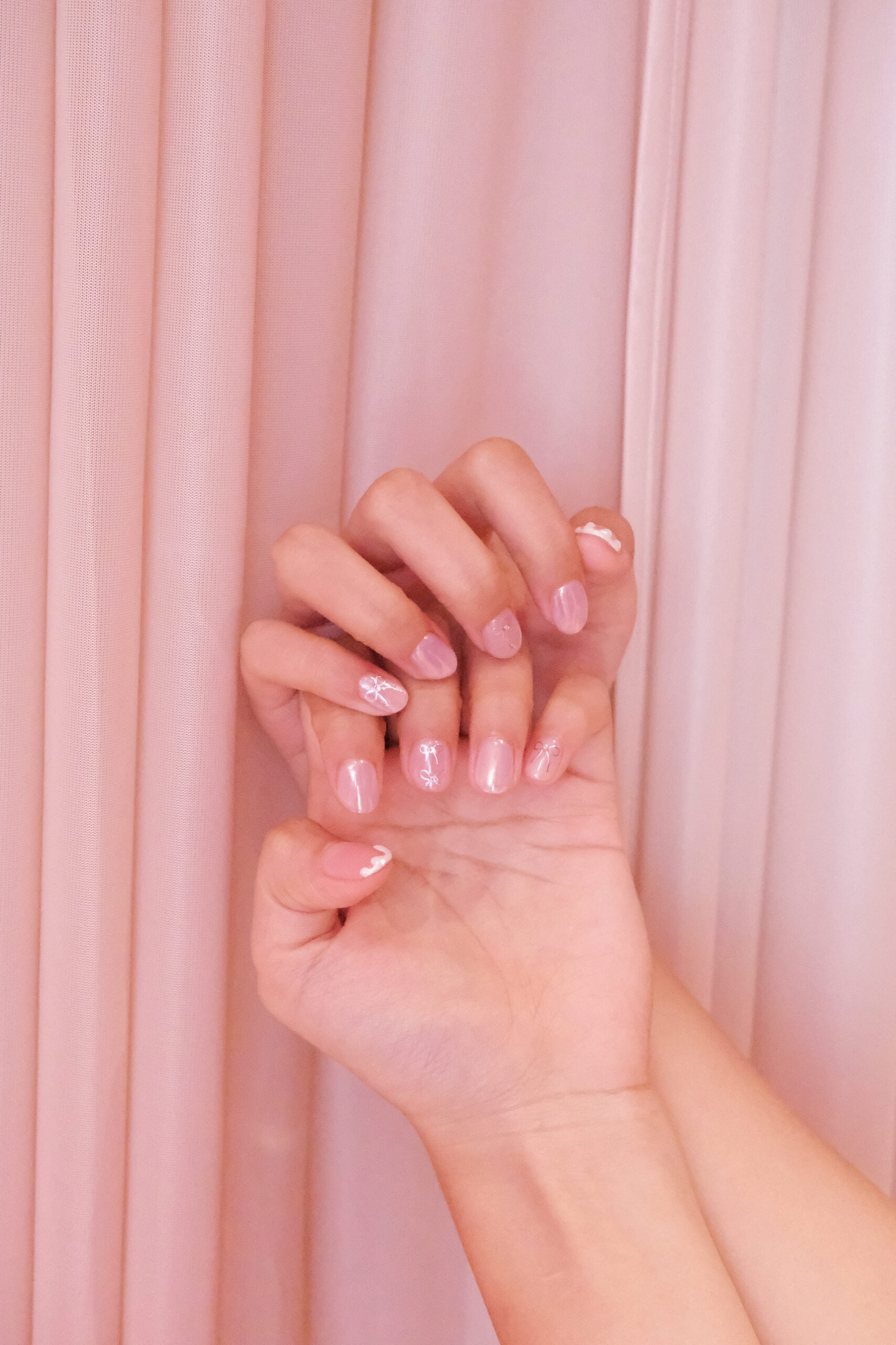 美甲師完美還原款式。