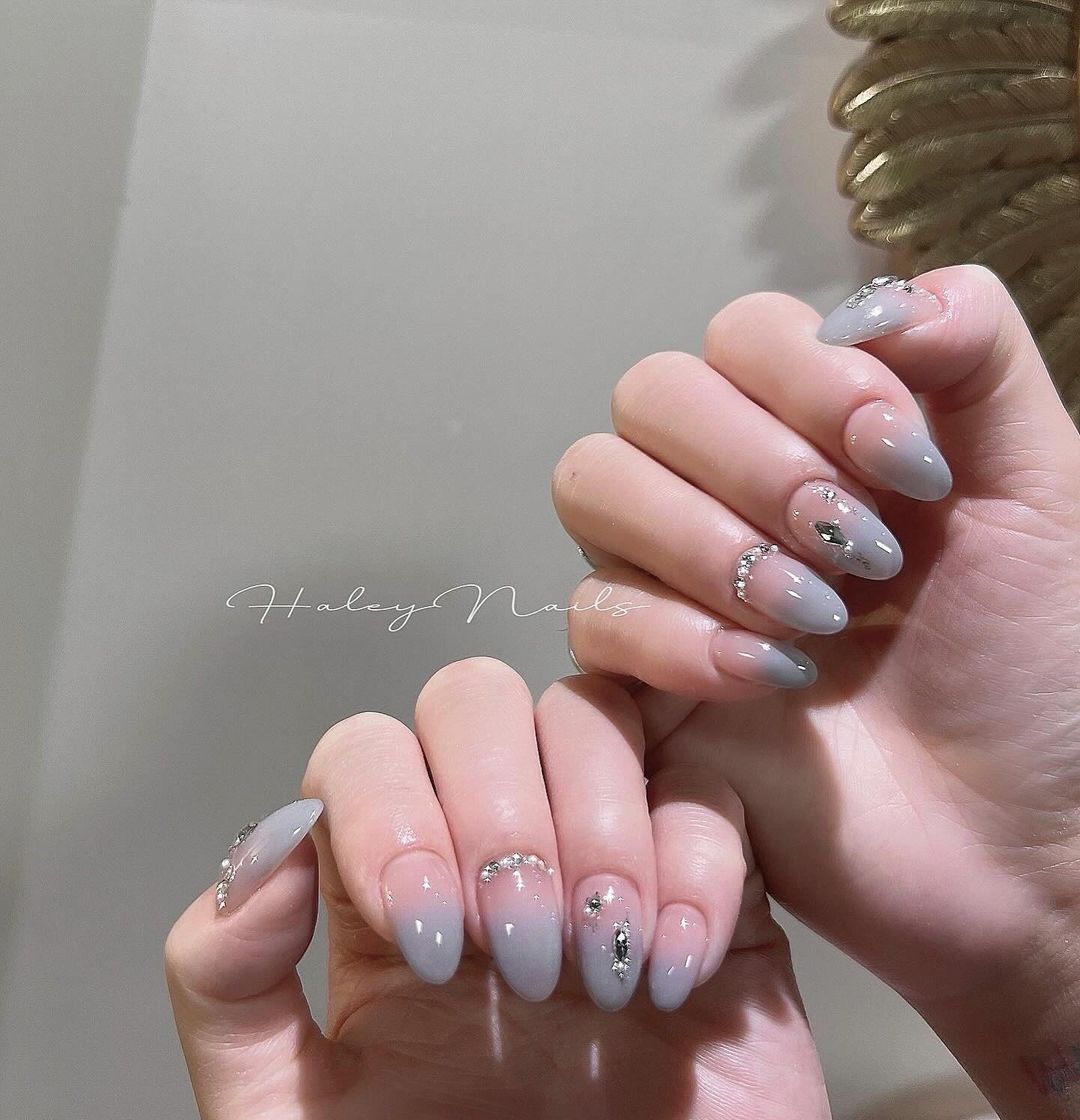 Haley Nail以精緻的暈染款式和日系美甲聞名。