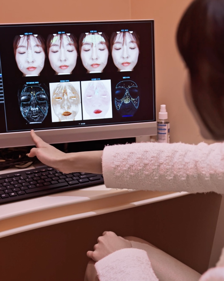 店內超貼心附上熱茶美容師專業分析我的皮膚問題。