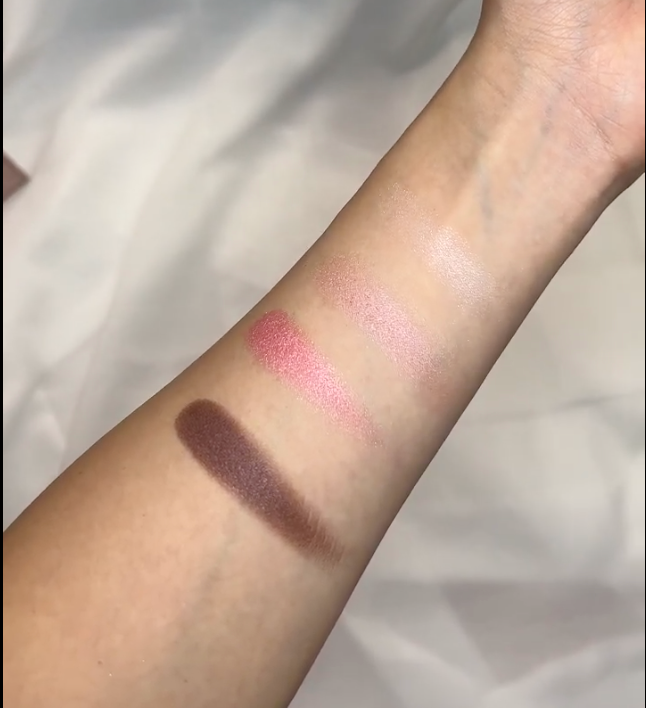 顯色度:顯色度和飽和度高,配色明豔,適合濃顏系妝容。