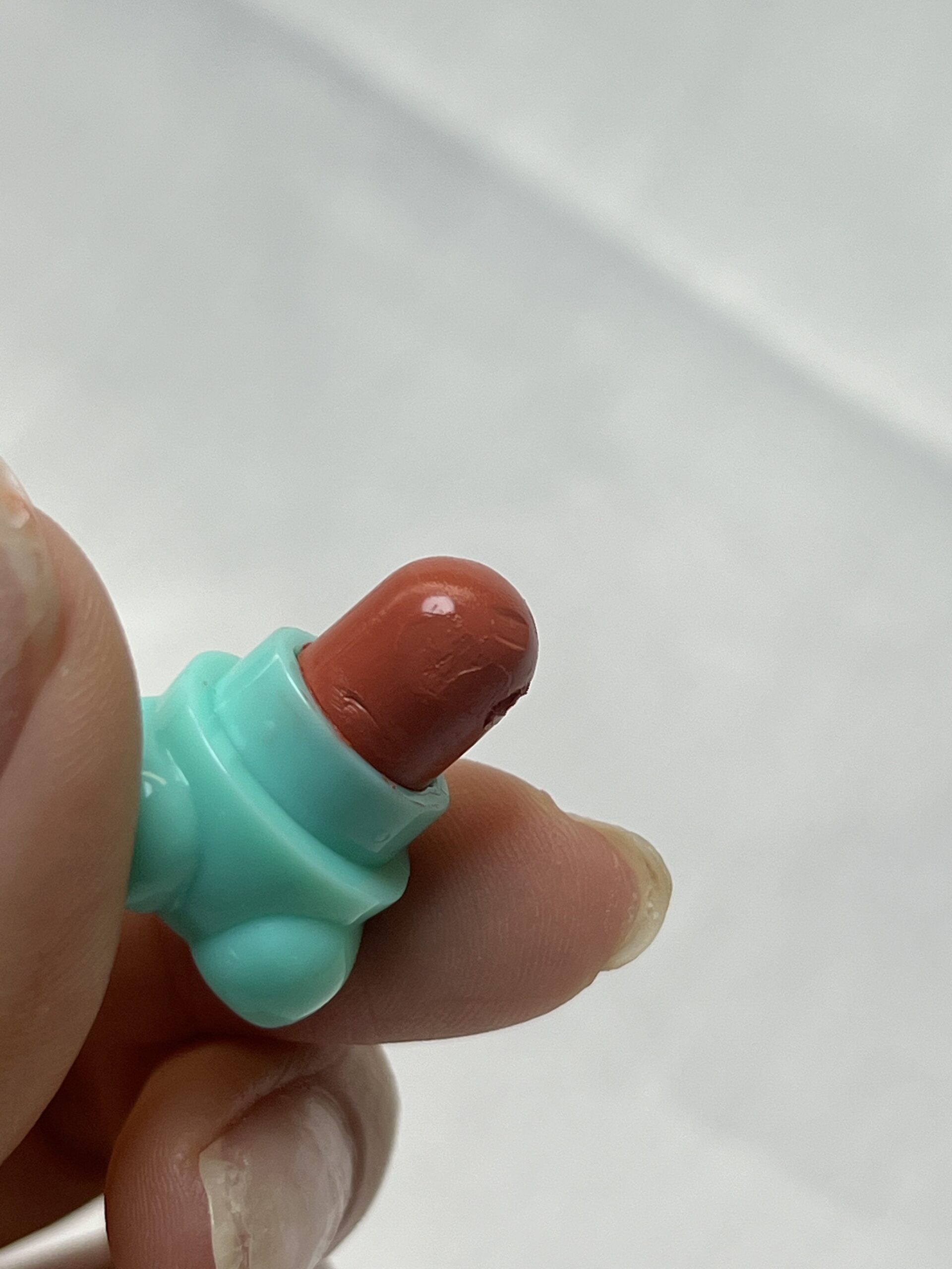 小心整污糟手指。