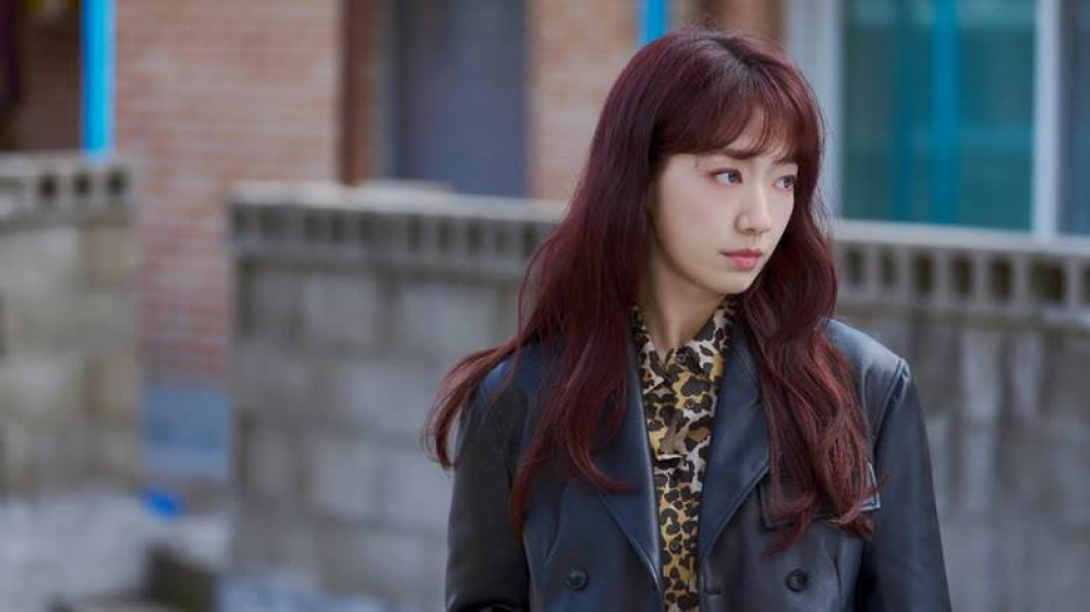 《來自地獄的法官》超寫實的台詞更是引起共鳴。