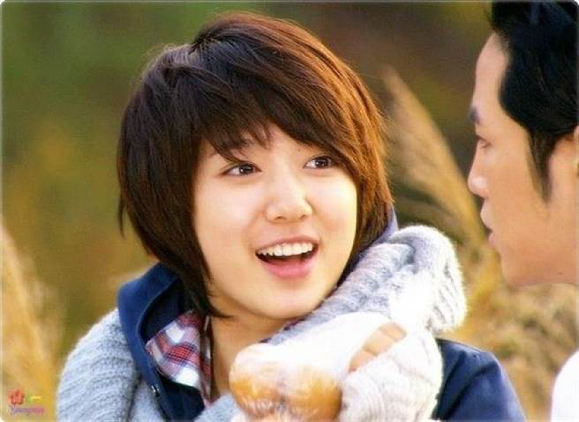 朴信惠在《原來是美男》飾演女扮男裝的「高美男」