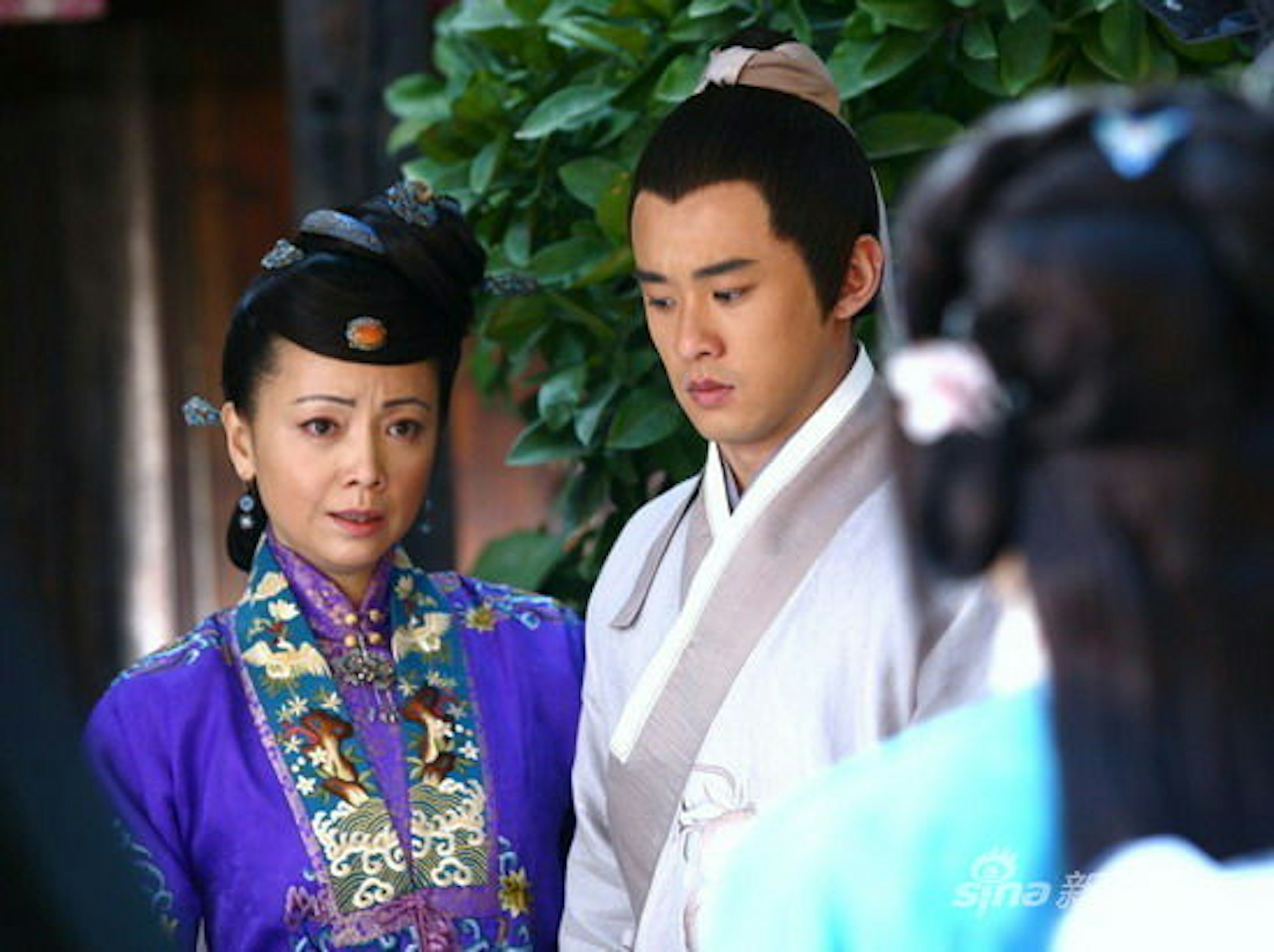 鄧萃雯近年在內地拍攝多齣戲。