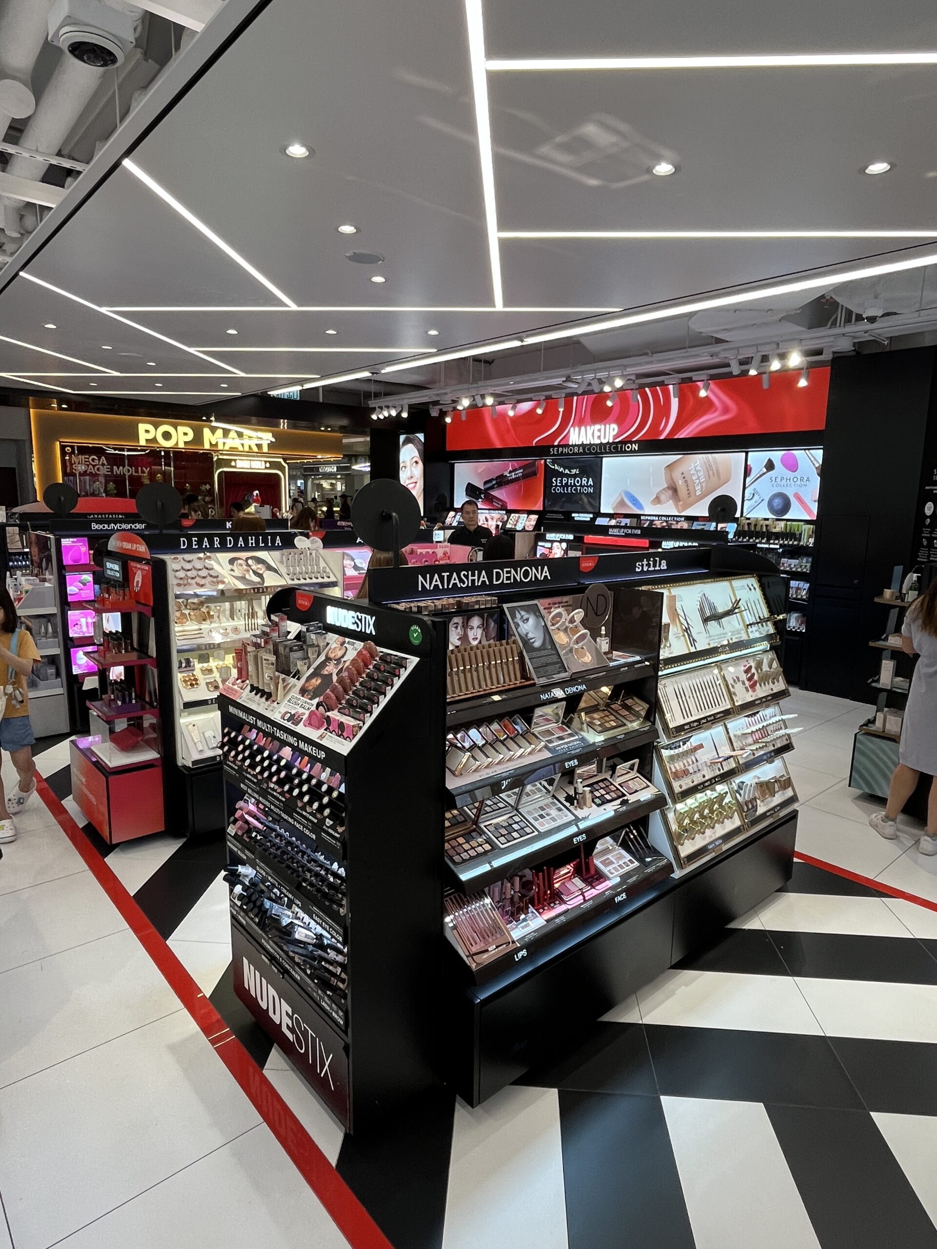 美編帶大家去Sephora看看有甚麼精選紅棕色唇膏。