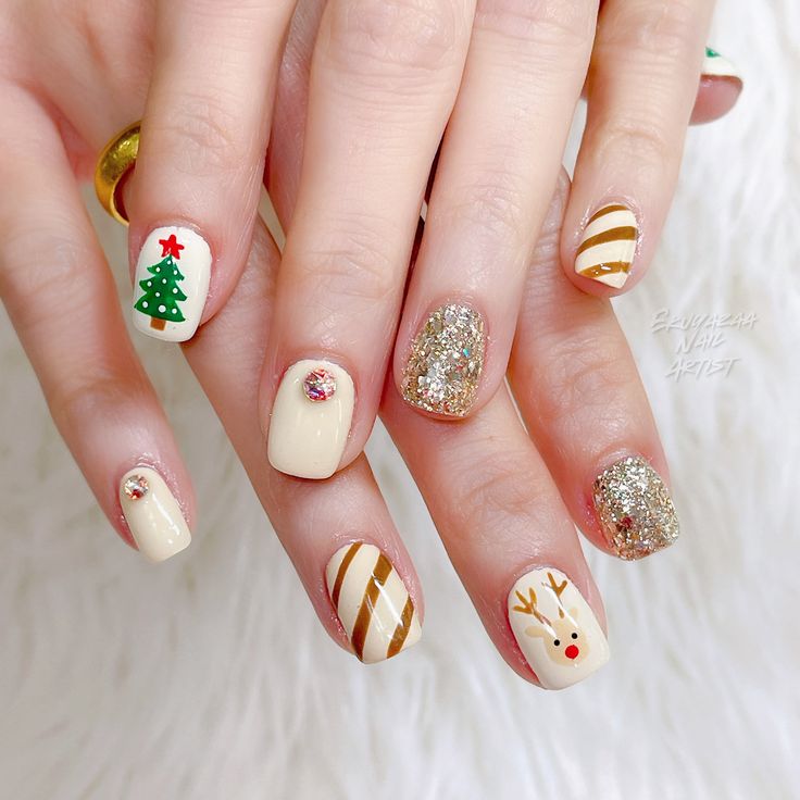 聖誕薑餅人美甲。