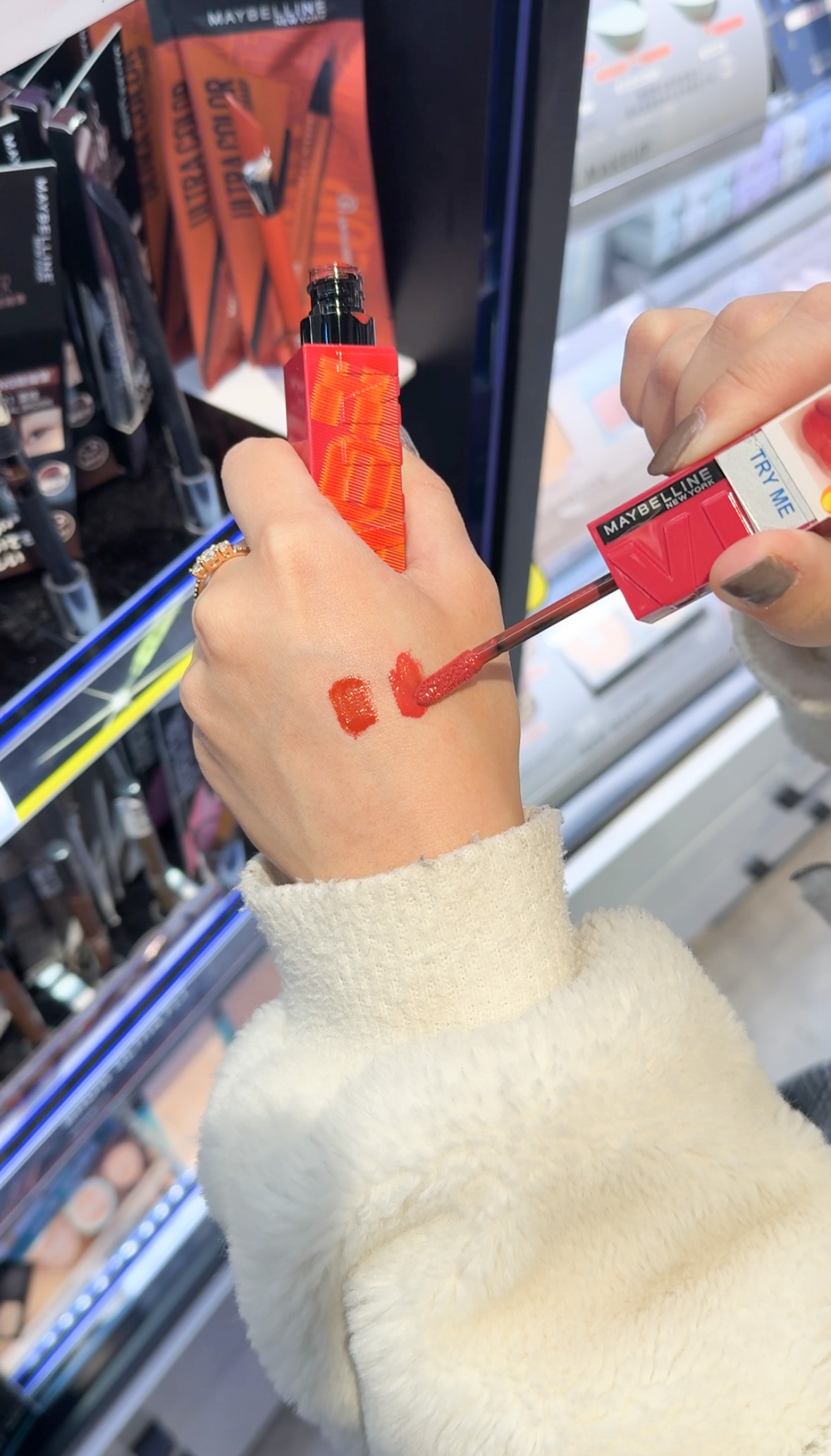 喜歡低調的你,晚上可以轉回#清新冰糖蕃茄色。