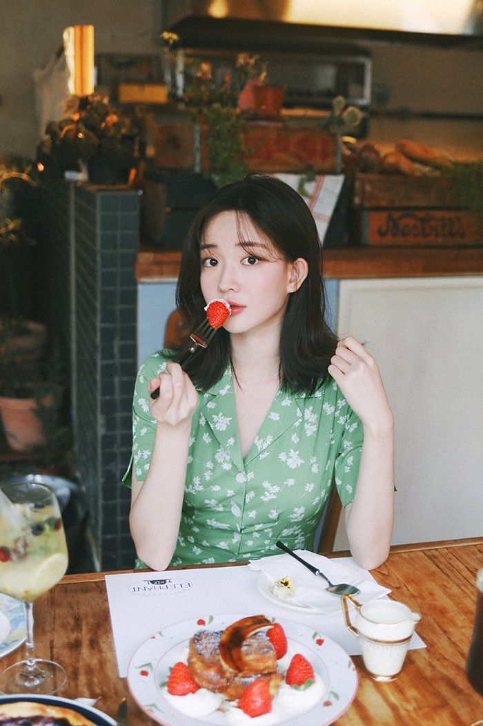 乳糖不耐症患者不應食乳類食品,否則會刺激腸胃。