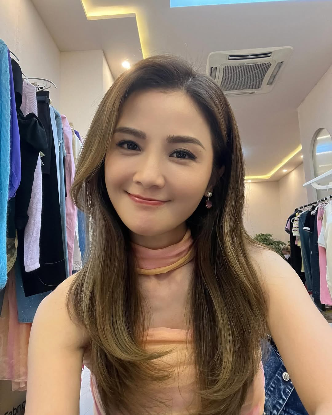 屬狗明星代表:阿Sa蔡卓妍