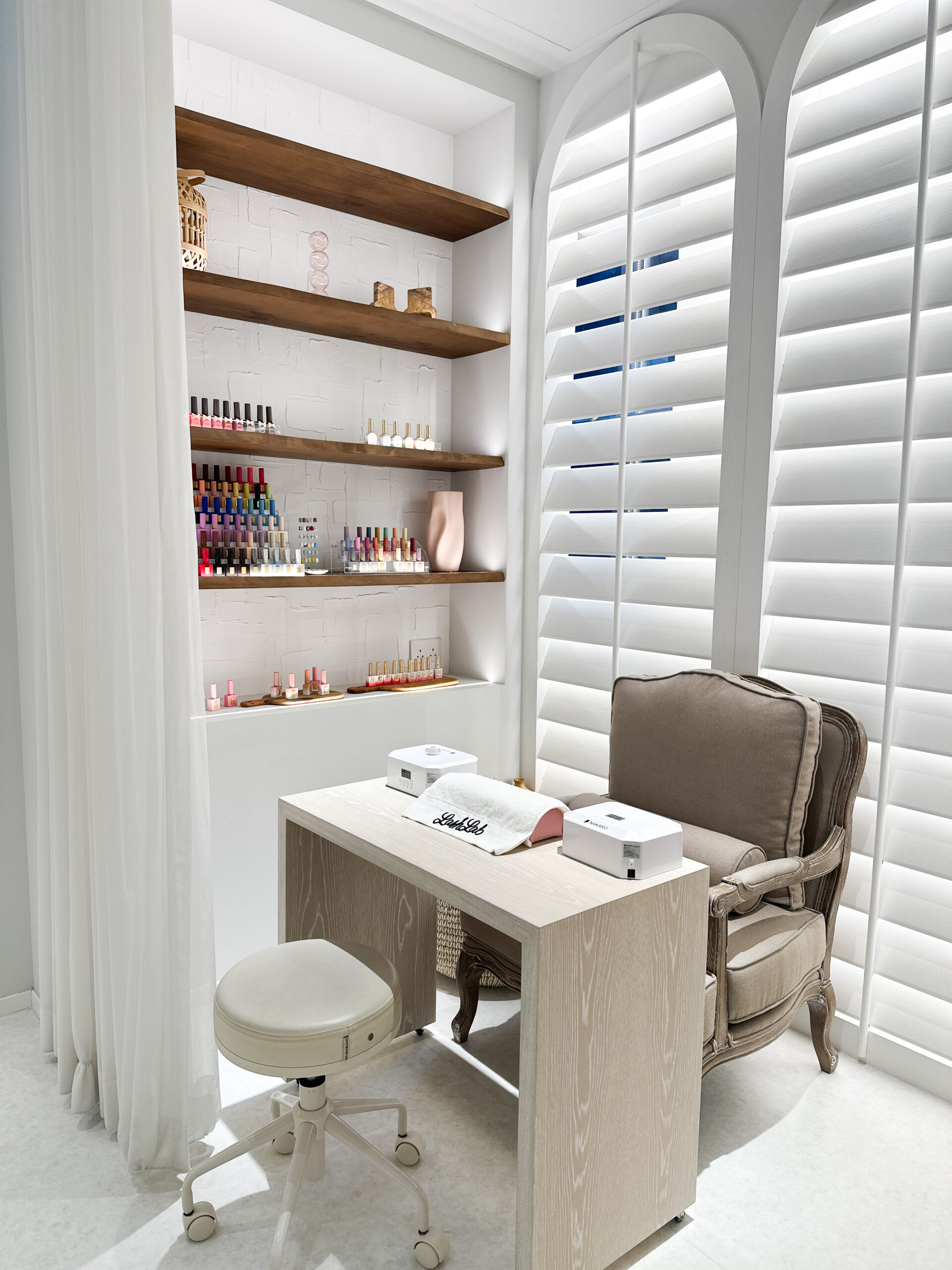 更設有獨立美甲專區，讓私隱度大大提升。