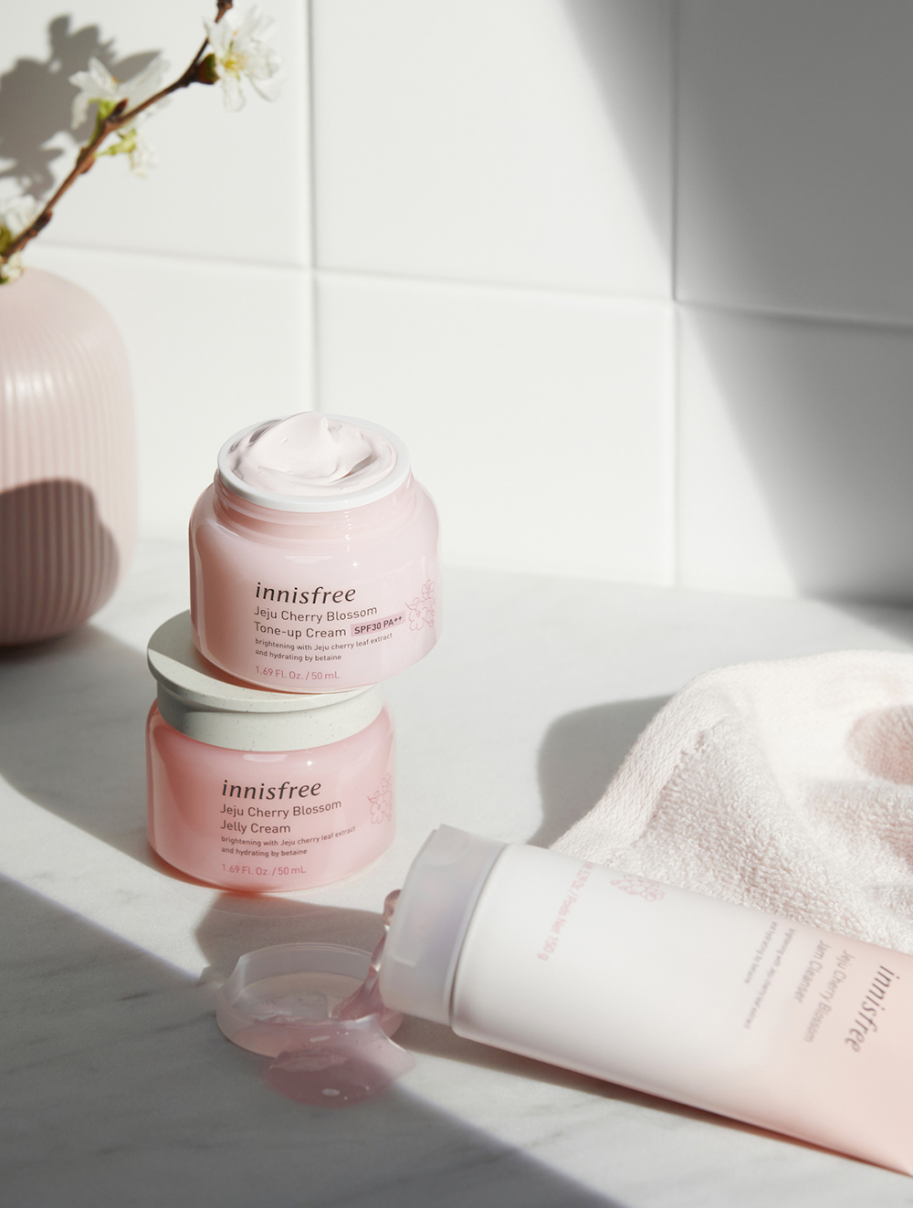 INNISFREE 濟州王櫻透嫩素顏霜 SPF30 PA++