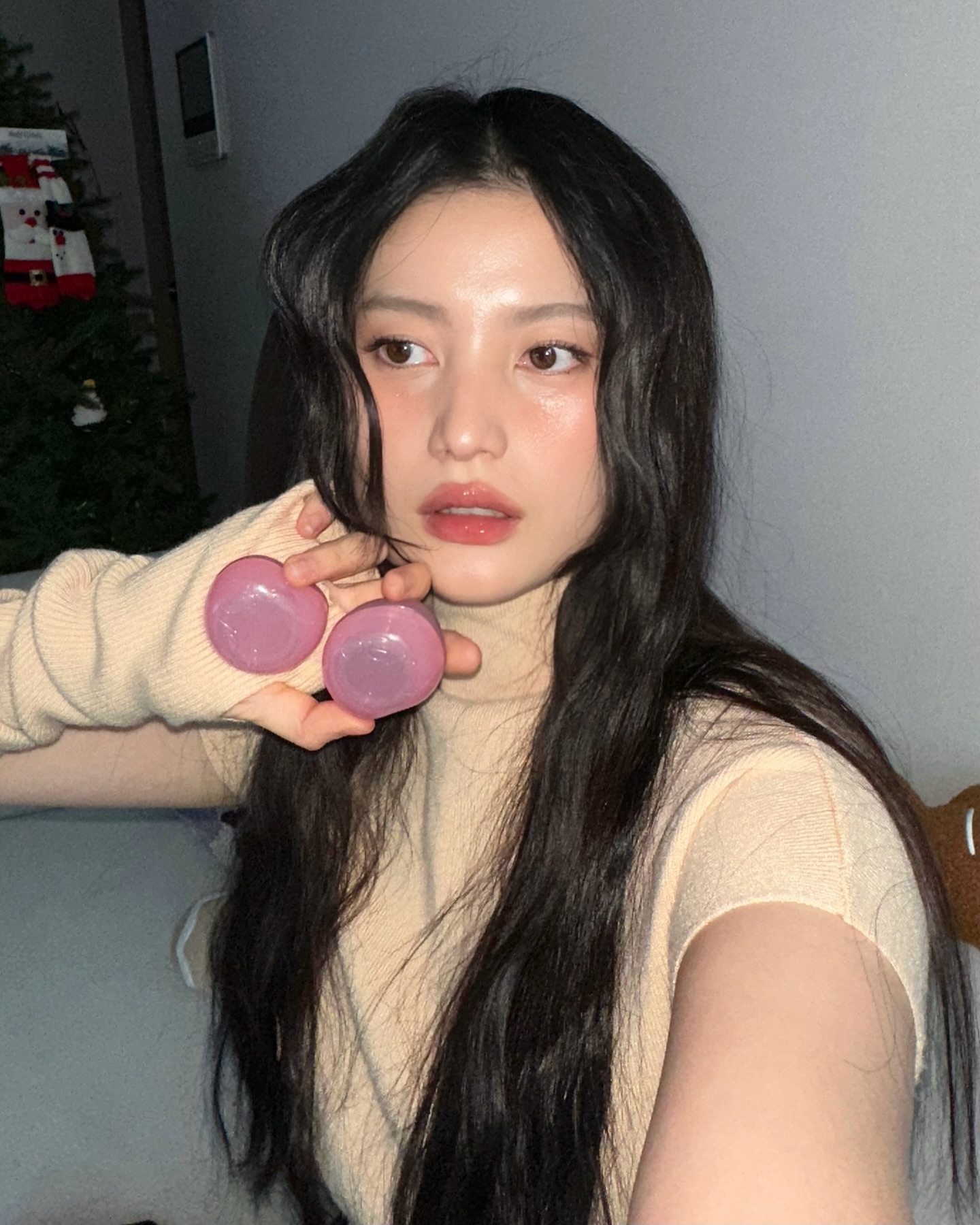 fwee這款唇頰兩用亮澤果凍唇膏是近期韓系彩妝的熱門之選
