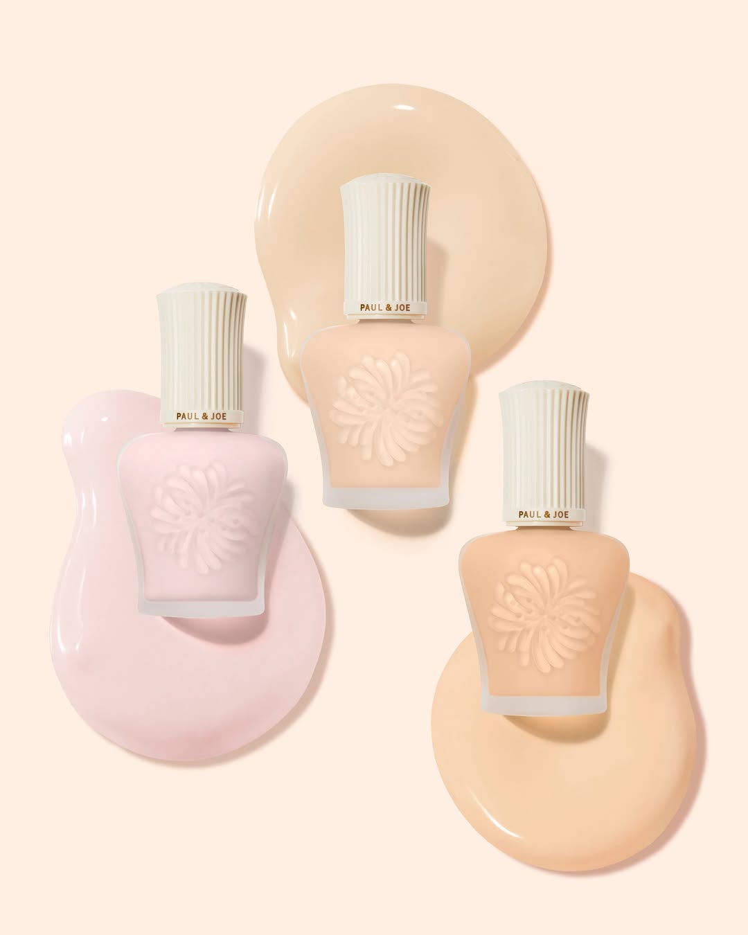 Paul & Joe 糖瓷恆潤隔離乳擁有自然光澤感，讓肌膚看起來光滑細膩，超適合妝前打底！