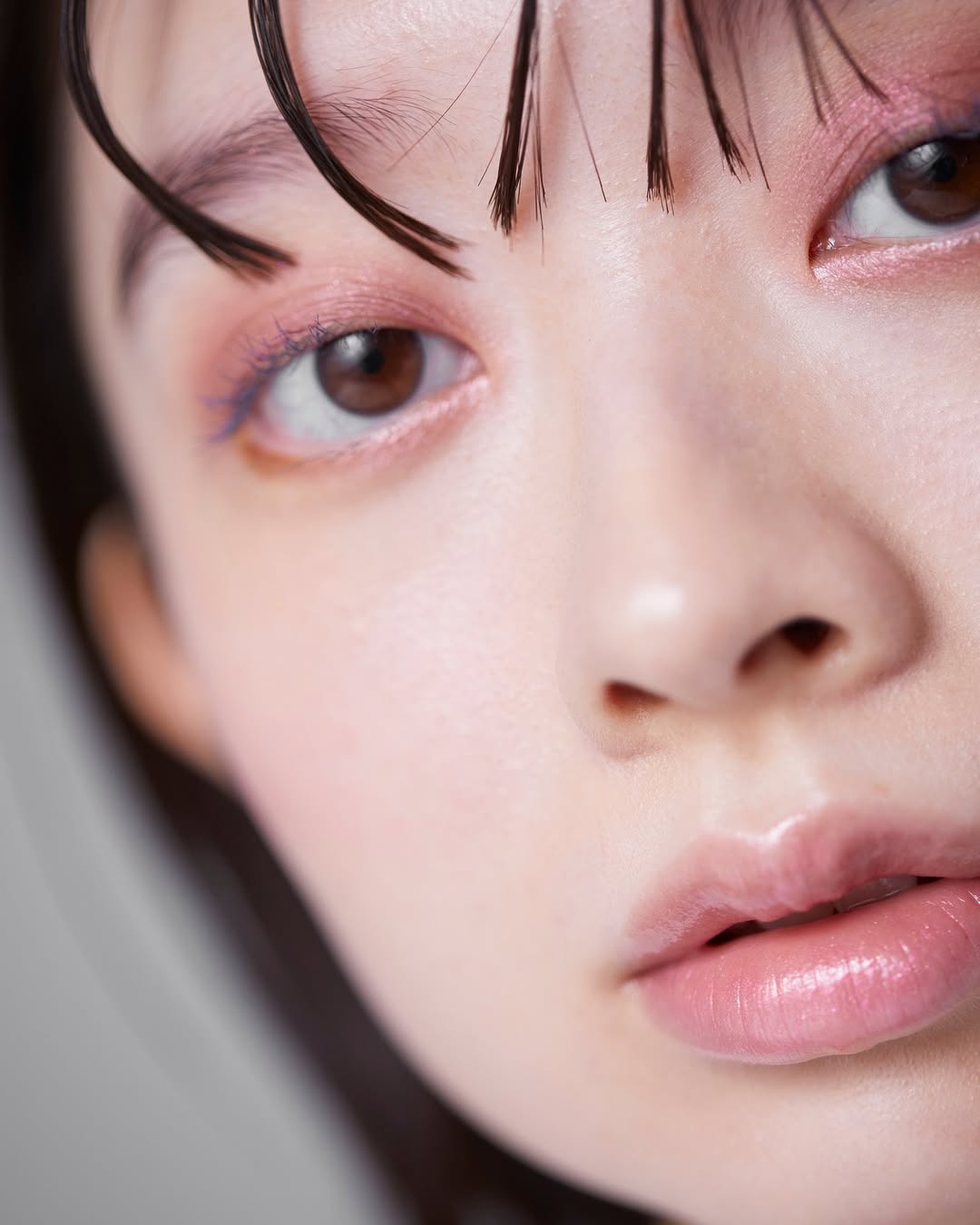 透明感微煙燻。