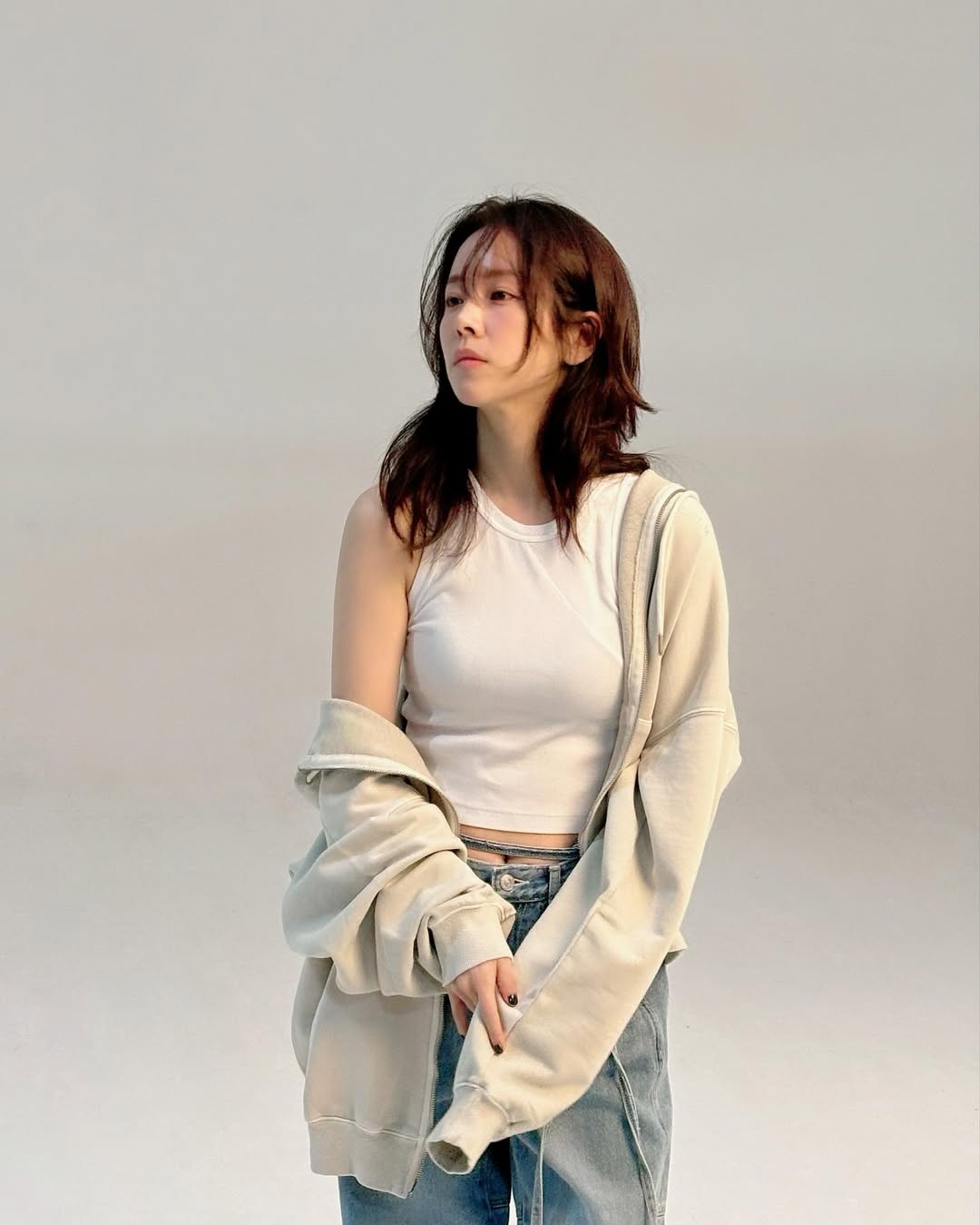 她認為,如果肌膚的油水平衡狀態良好,早上其實不需要使用潔面泡沫