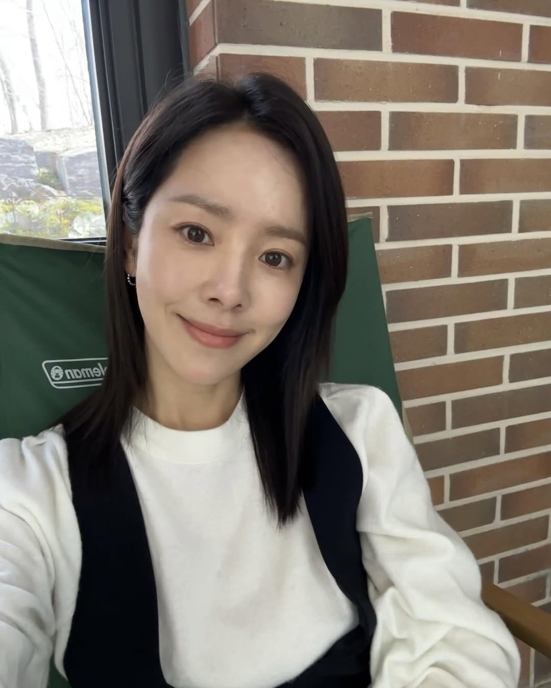 擁有令人稱羨的透亮好膚質,韓志旼在肌膚保養方面可謂下足了功夫