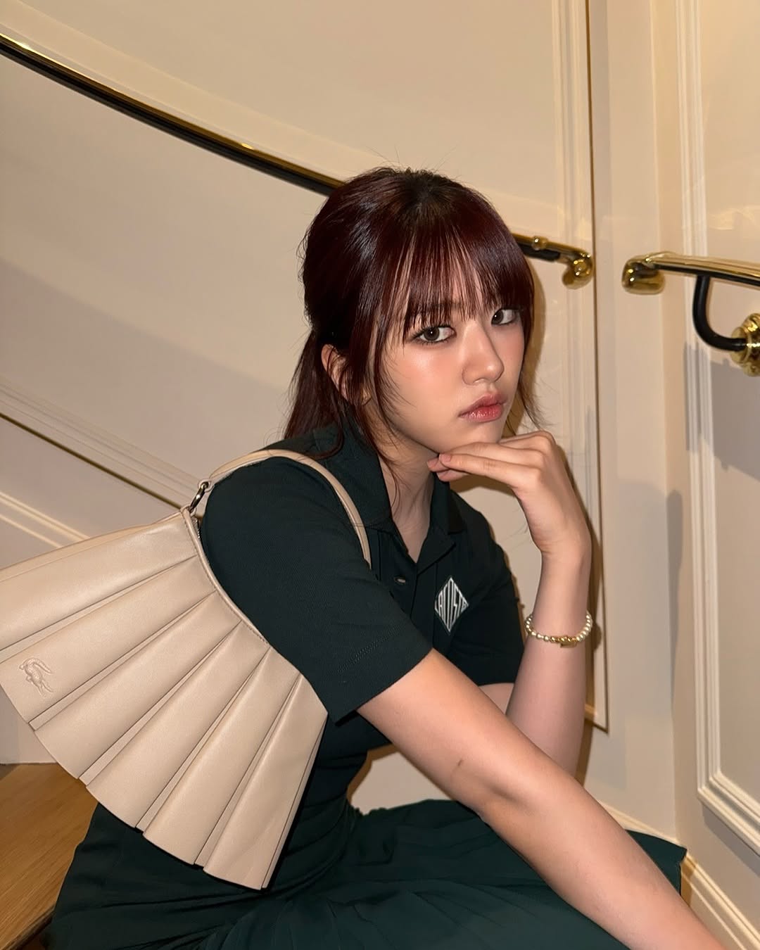 這種髮色需要精細調配同層次設計,專業染髮師會根據你的髮型、膚色同需求,調出最適合你的色調