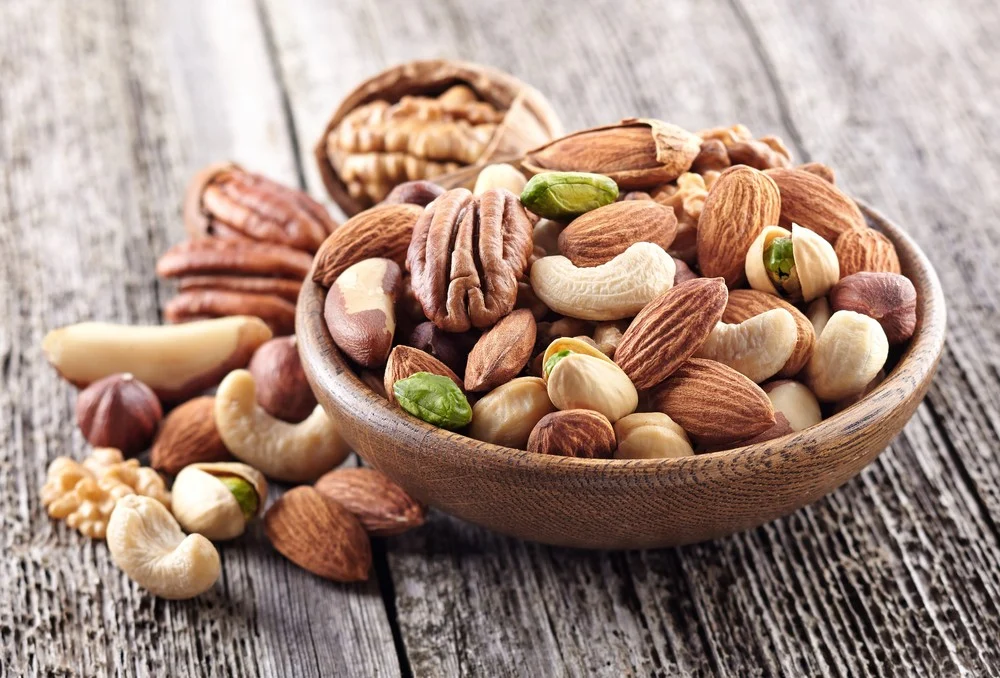 堅果和種籽富含維他命E、Omega-3脂肪酸、鋅和硒等,都是維持皮膚健康的重要元素,能抗發炎、滋潤肌膚。
