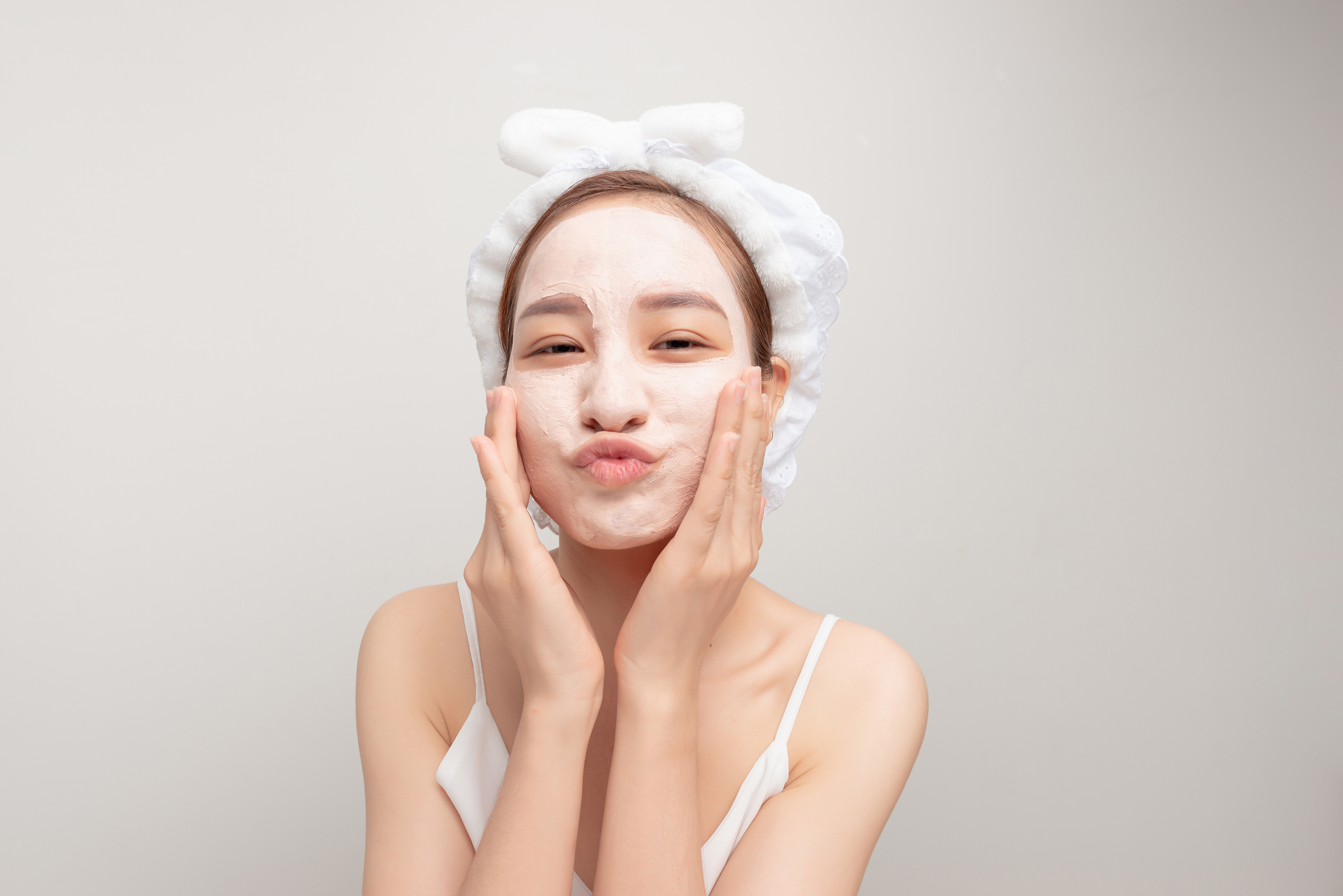 定期一週去一次角質，減少老廢角質堆積，毛孔就會不容易被塞住！