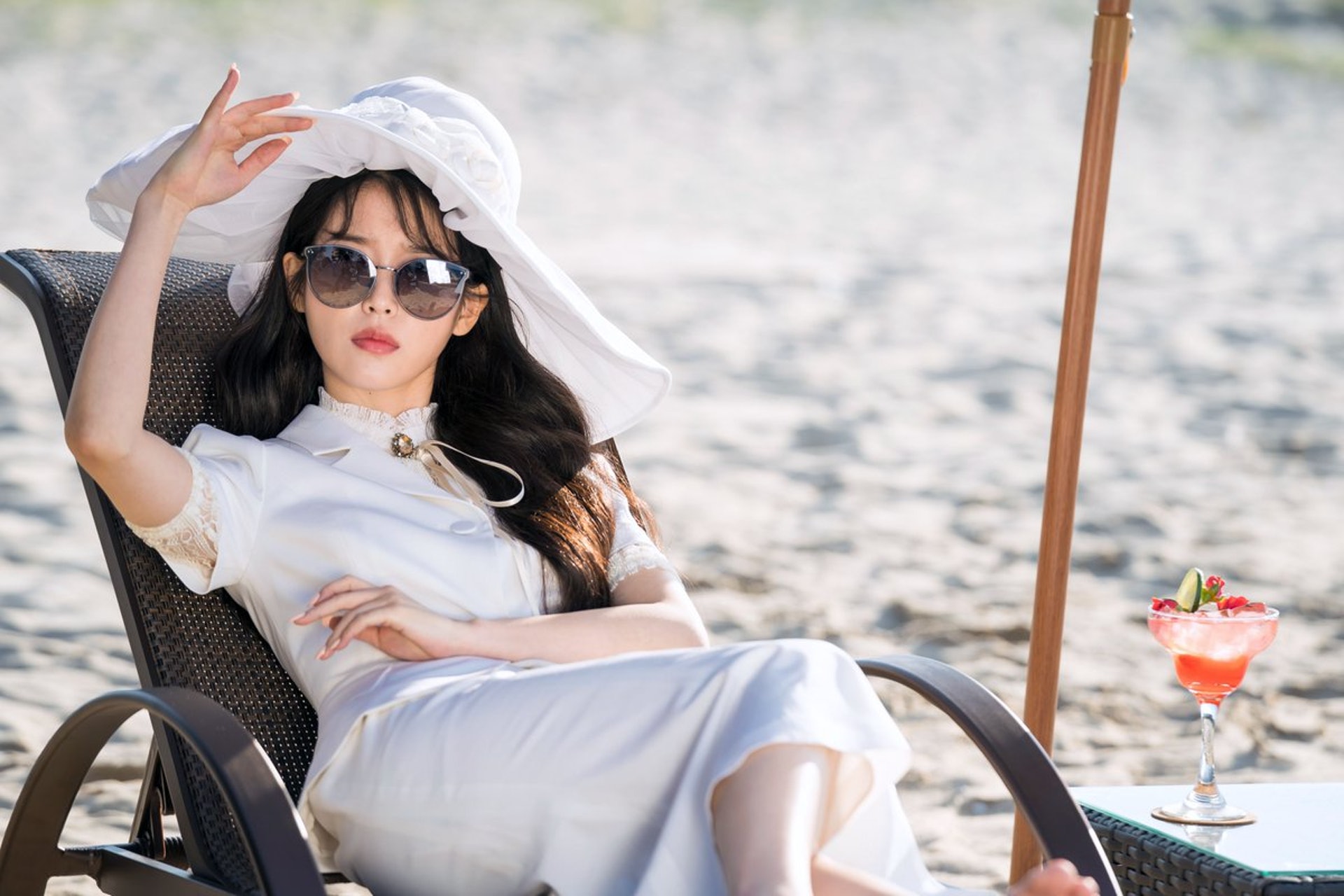 敏感肌盡量使用純物理性防曬產品，避開可能刺激皮膚的化學防曬劑