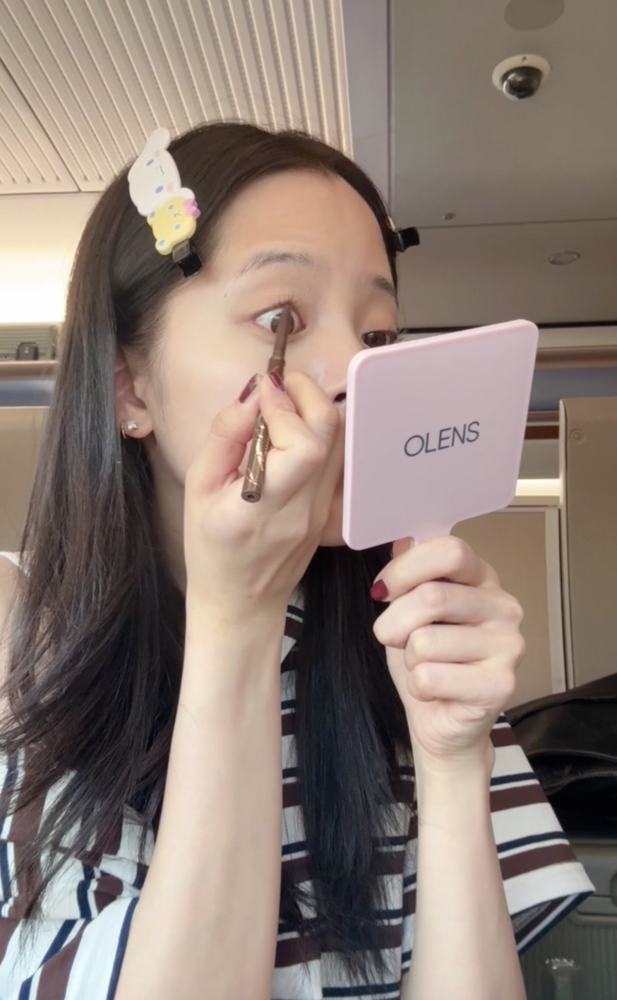 KissMe的眼線筆以其超強的防水力和持久度聞名