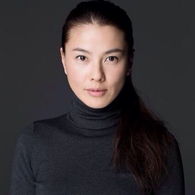 由20歲開始，江角真紀子已經崇尚簡約保養，覺得不應塗就不塗，不會為肌膚帶來不必要的負擔。