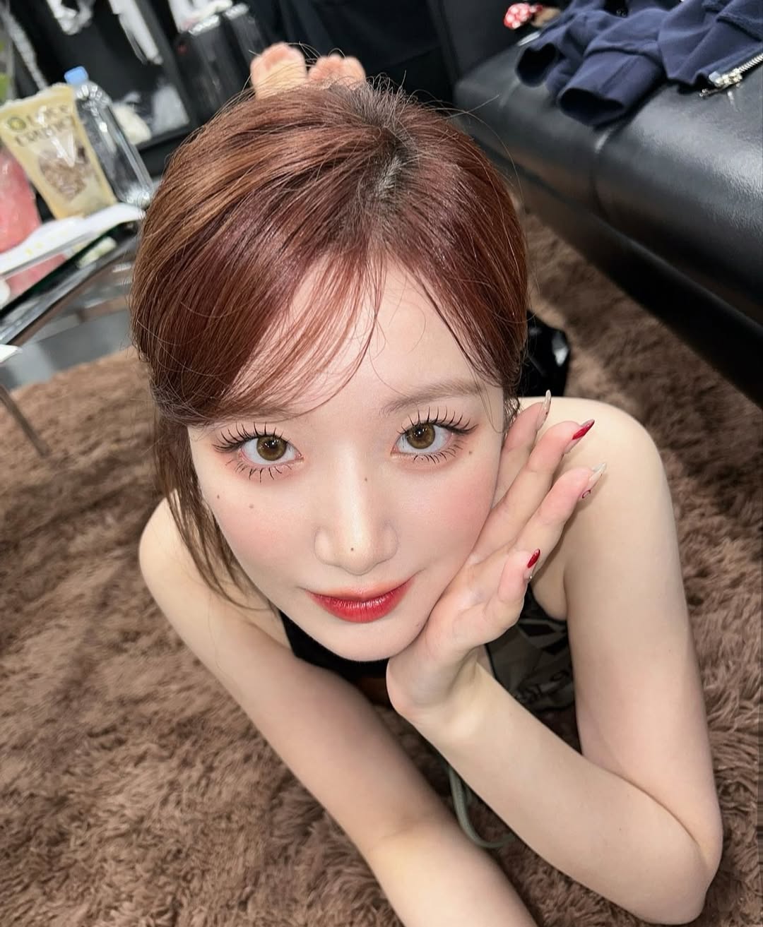 Haemin老師非常擅長打造輕薄、乾淨且富有光澤感的底妝