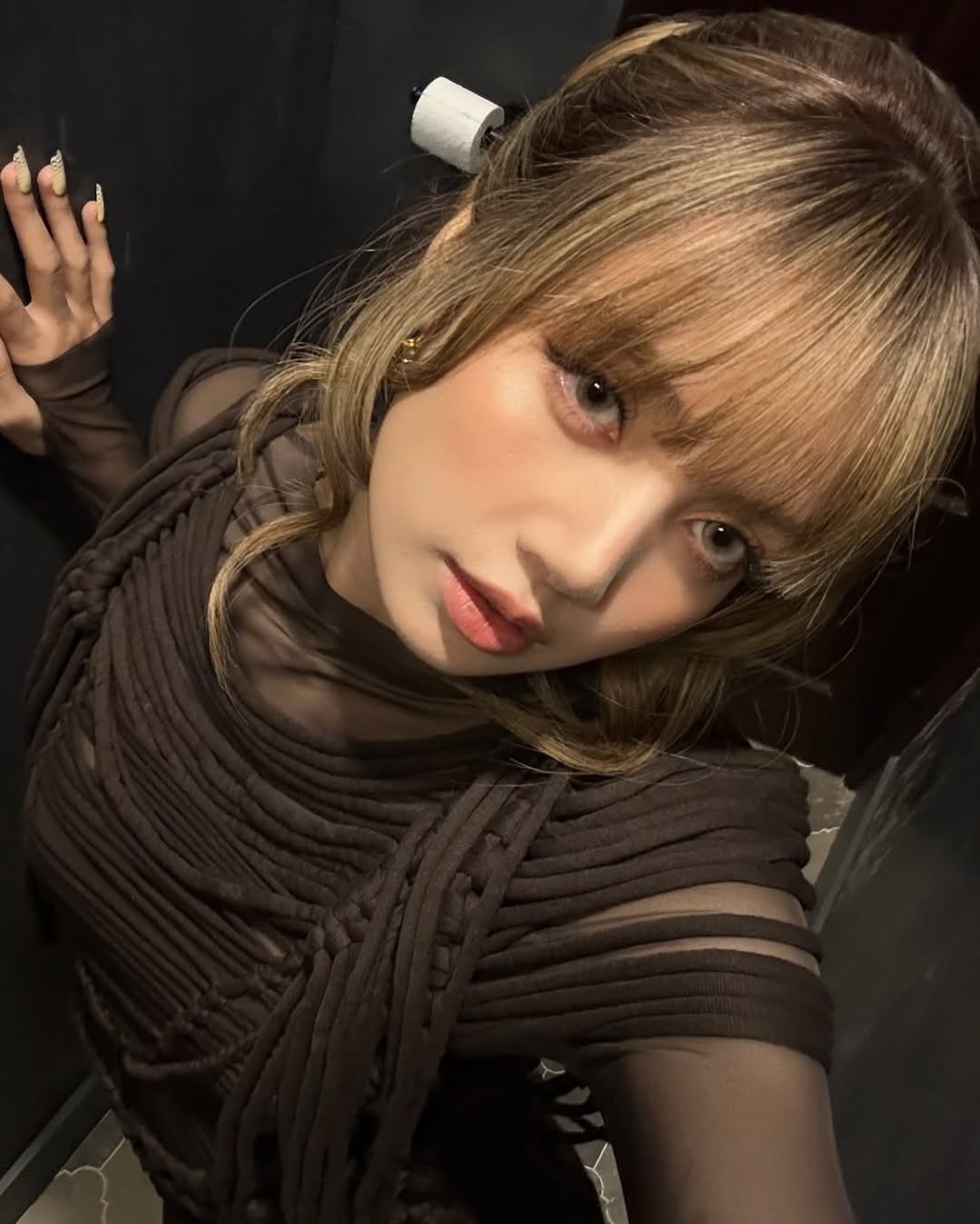 Haemin老師曾與許多其他知名藝人合作,像是Lisa、車銀優、V 金泰亨、阪口健太郎等人