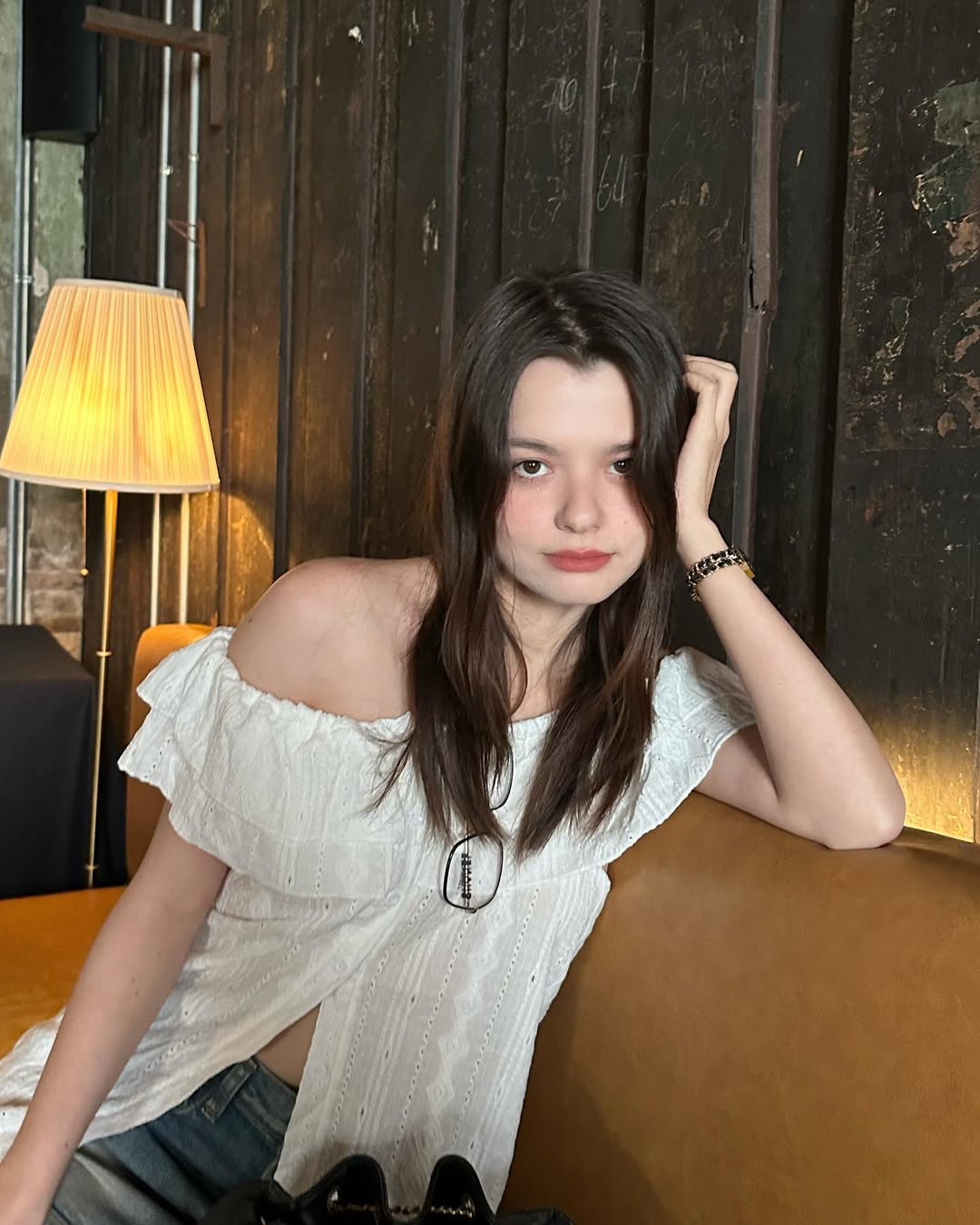 她坦誠地表示,自己的成就並非理所當然,而是透過自身的努力和付出換來的