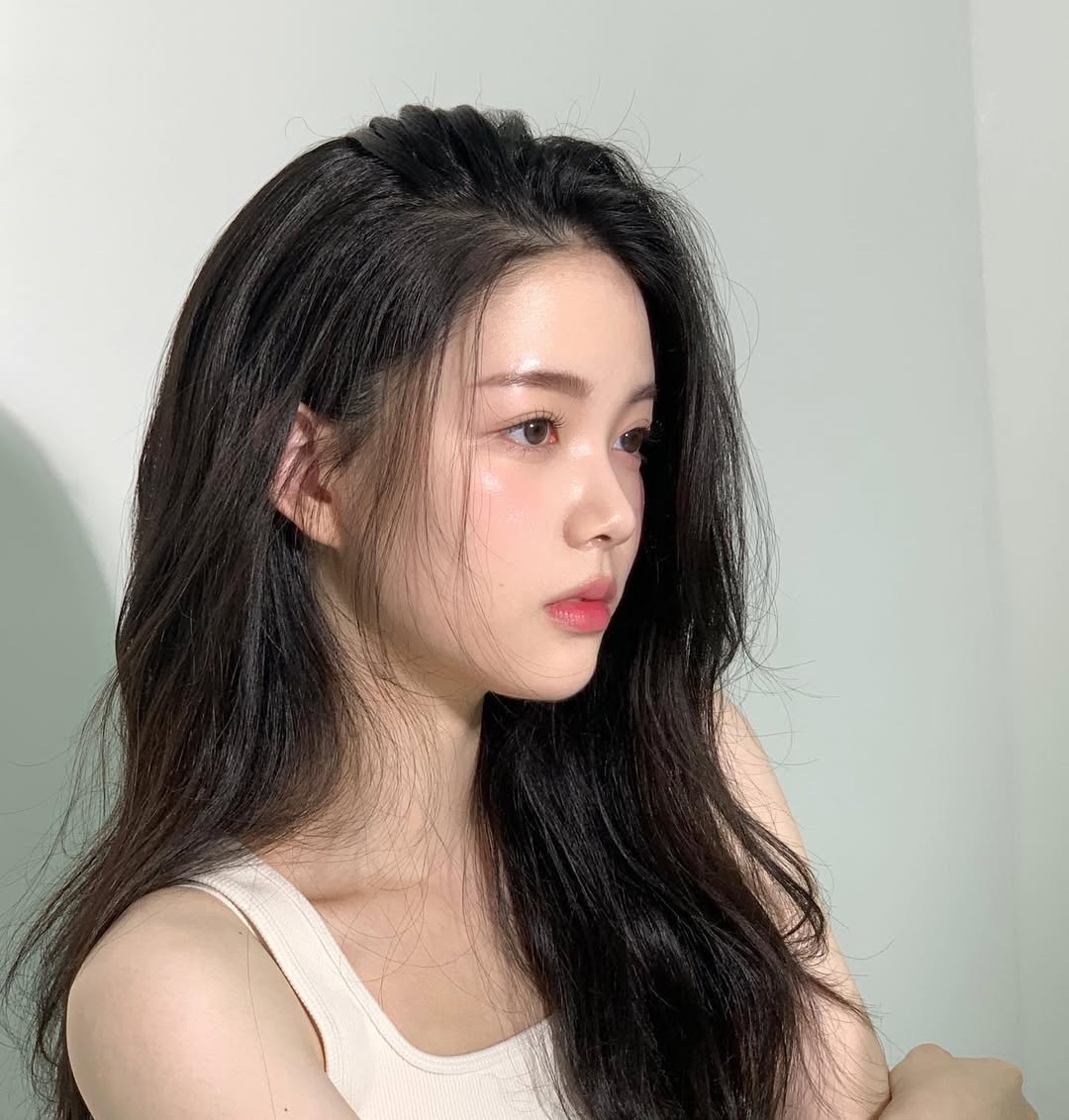 「三明治定妝法」更適合油性膚質。