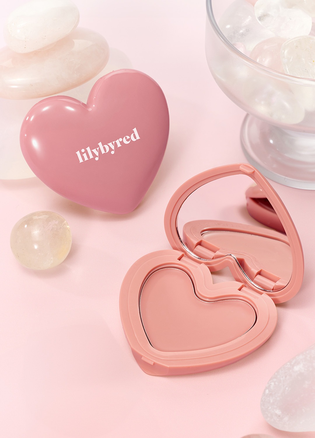 Lilybyred Luv Beam胭脂,可打造彷彿透出血絲的自然感