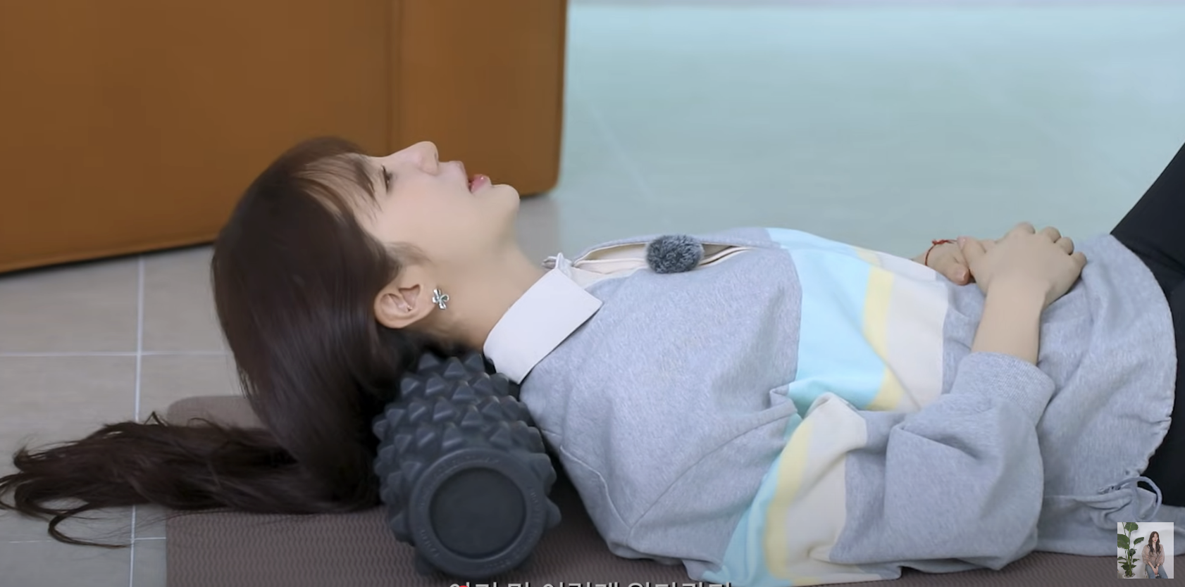 如果你經常睡不好、身體緊繃無法放鬆，那可以試試在睡前使用泡沫軸放鬆