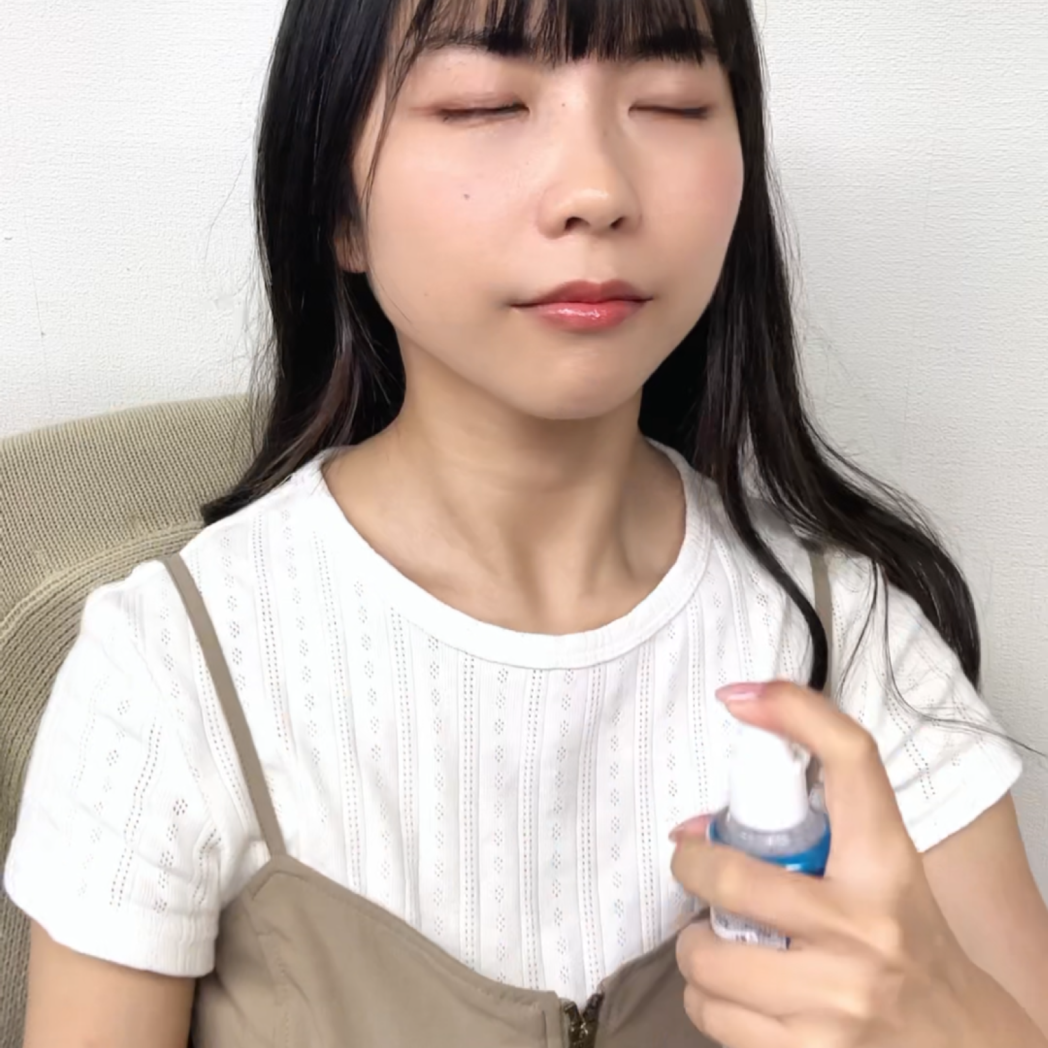 香味是淡淡的肥皂香,聞起來很舒服。
