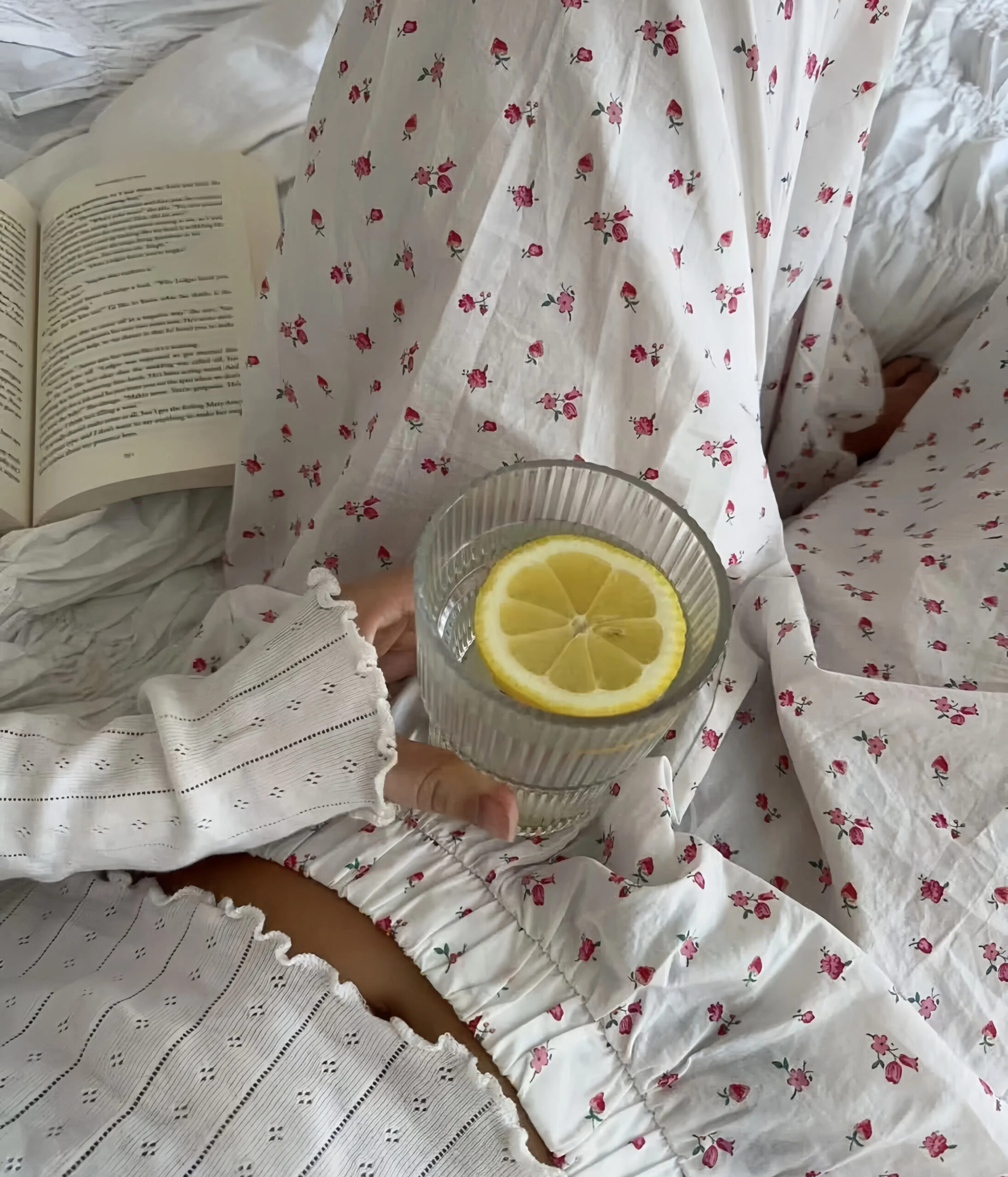 日常生活中也要注意避免加重濕氣。