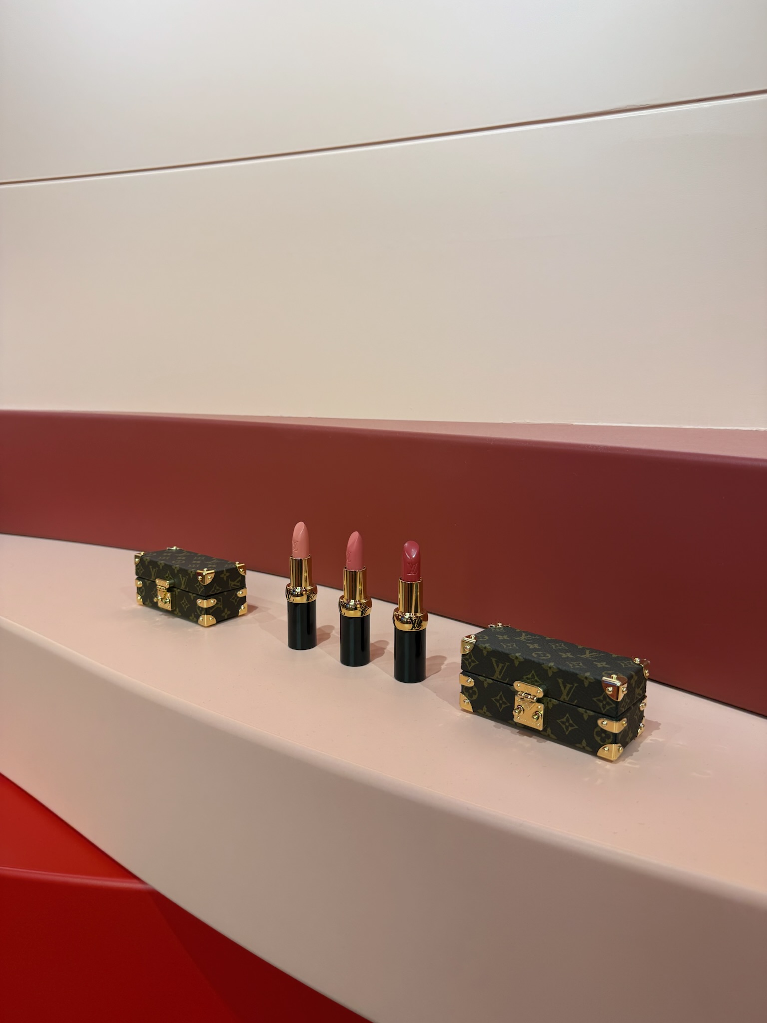 彩妝系列唇膏及Trunk唇膏盒