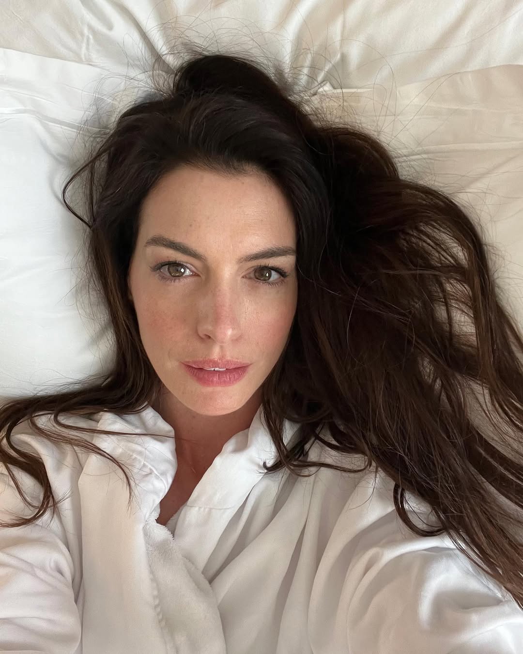 Anne Hathaway偏愛極簡高效的護膚方式。