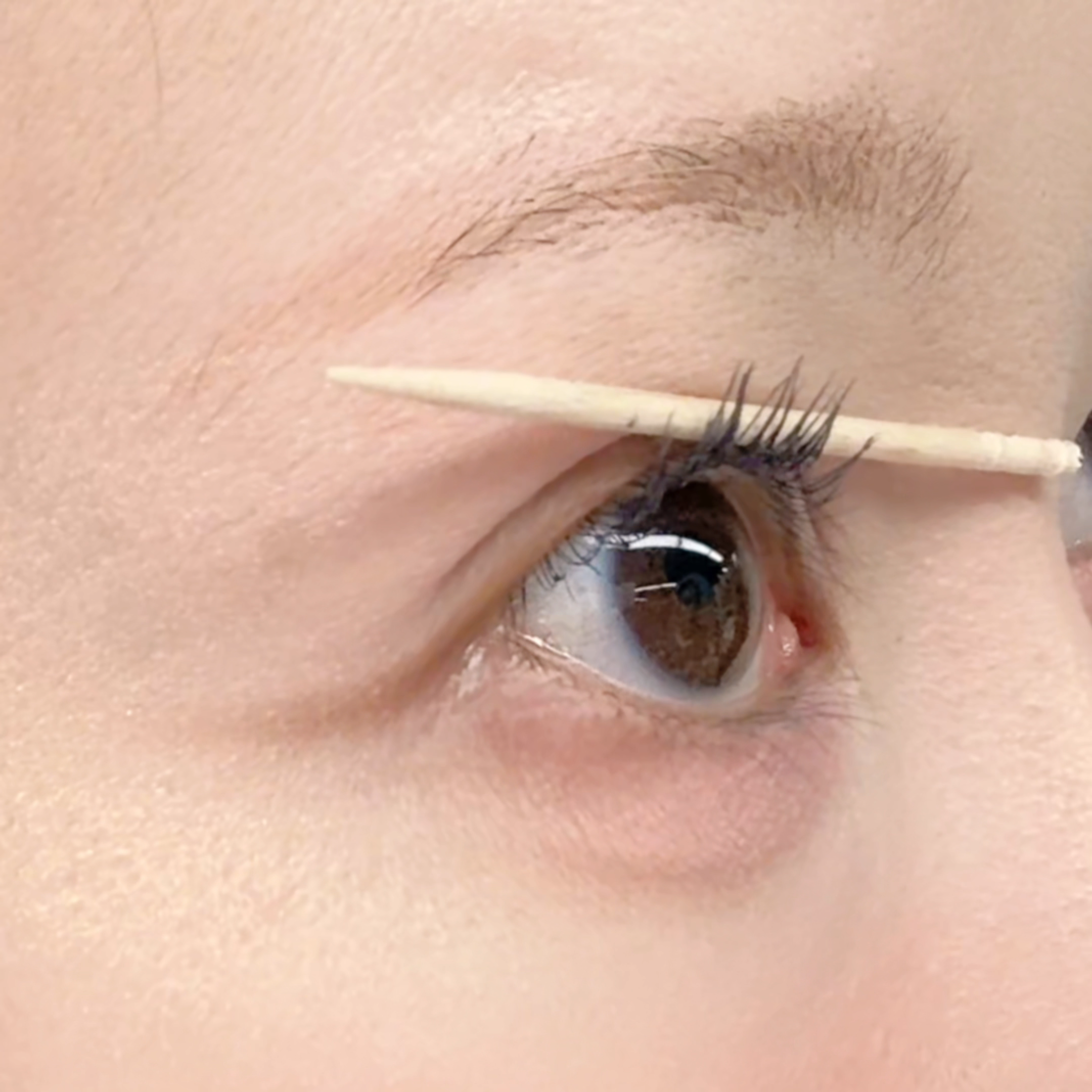 ettusais 睫毛膏支撐力實測。