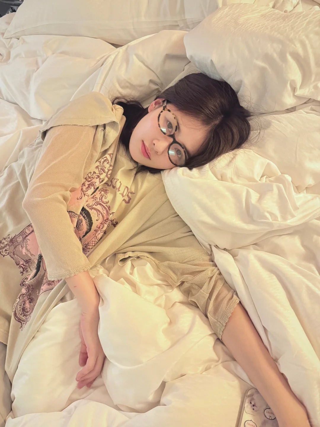 睡眠少於6小時，大腦無法及時清除廢物，就會導影響記憶、決策能力和情緒調節。