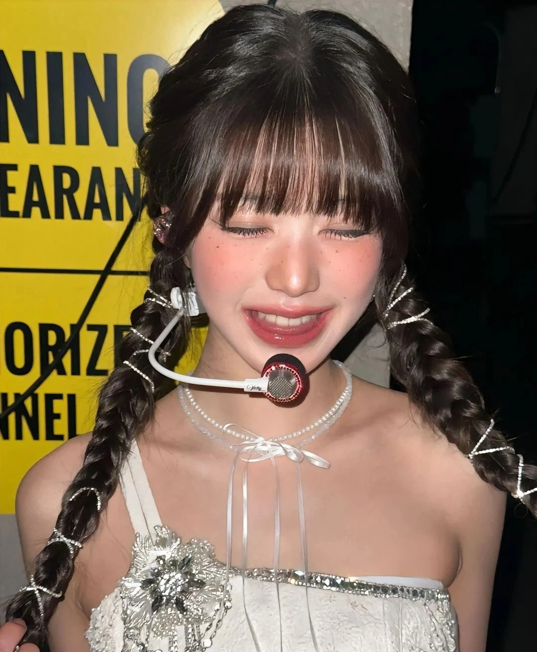 腐臭味的根源通常與牙齒或牙齦本身有關。