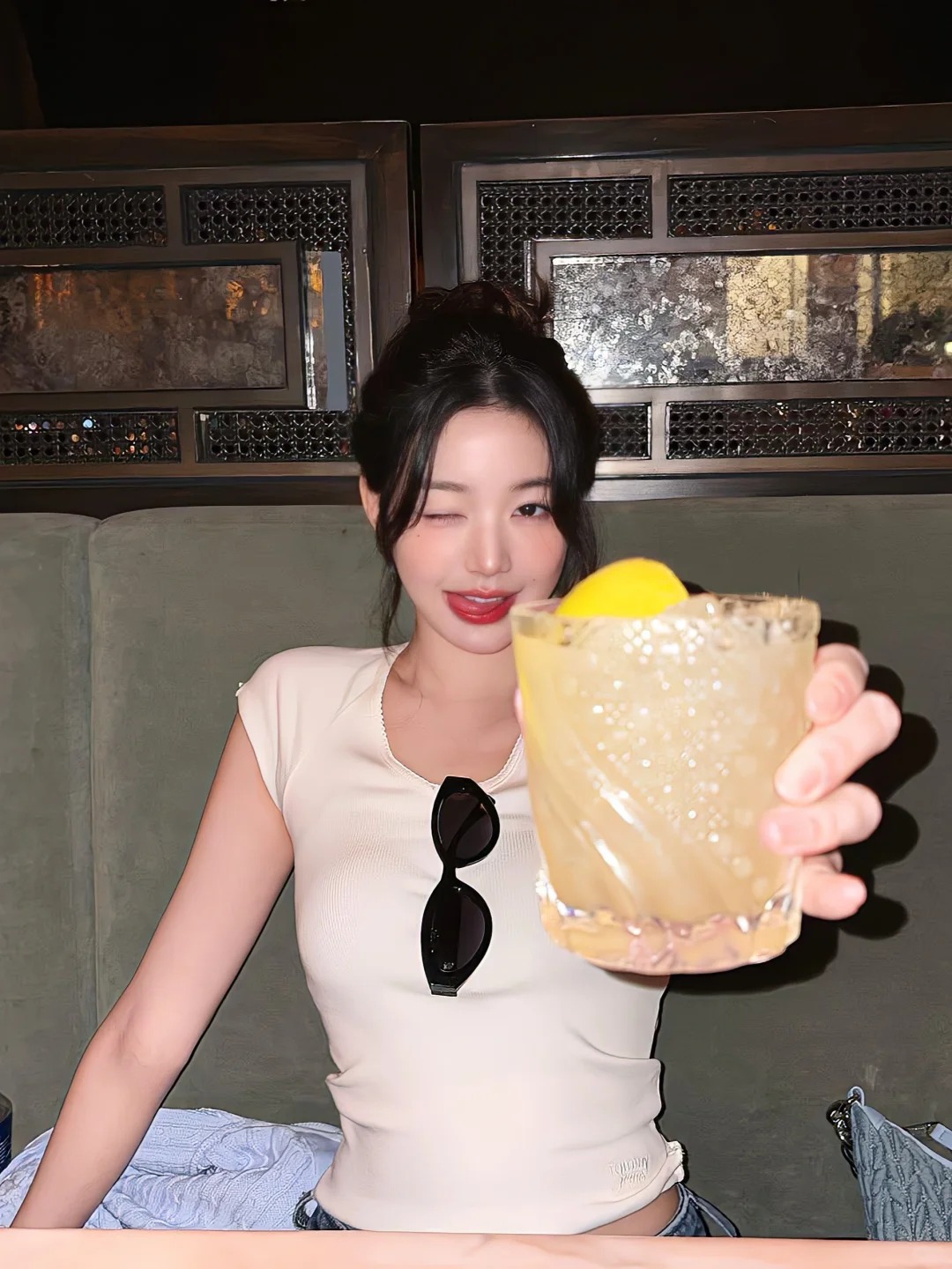 維生素C不僅能讓肌膚白皙，還能更加水潤透亮、Q彈飽滿。