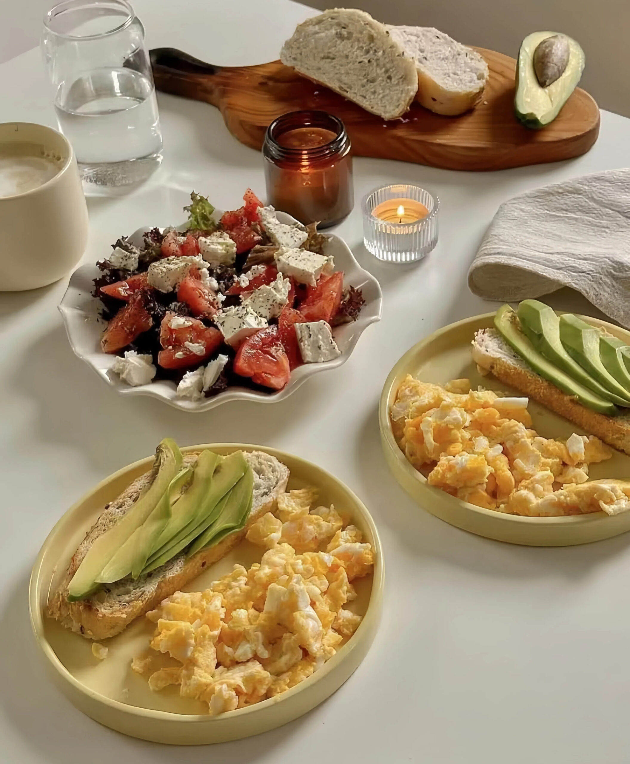 過多地攝入雞蛋也會影響健康,需要適當地吃。