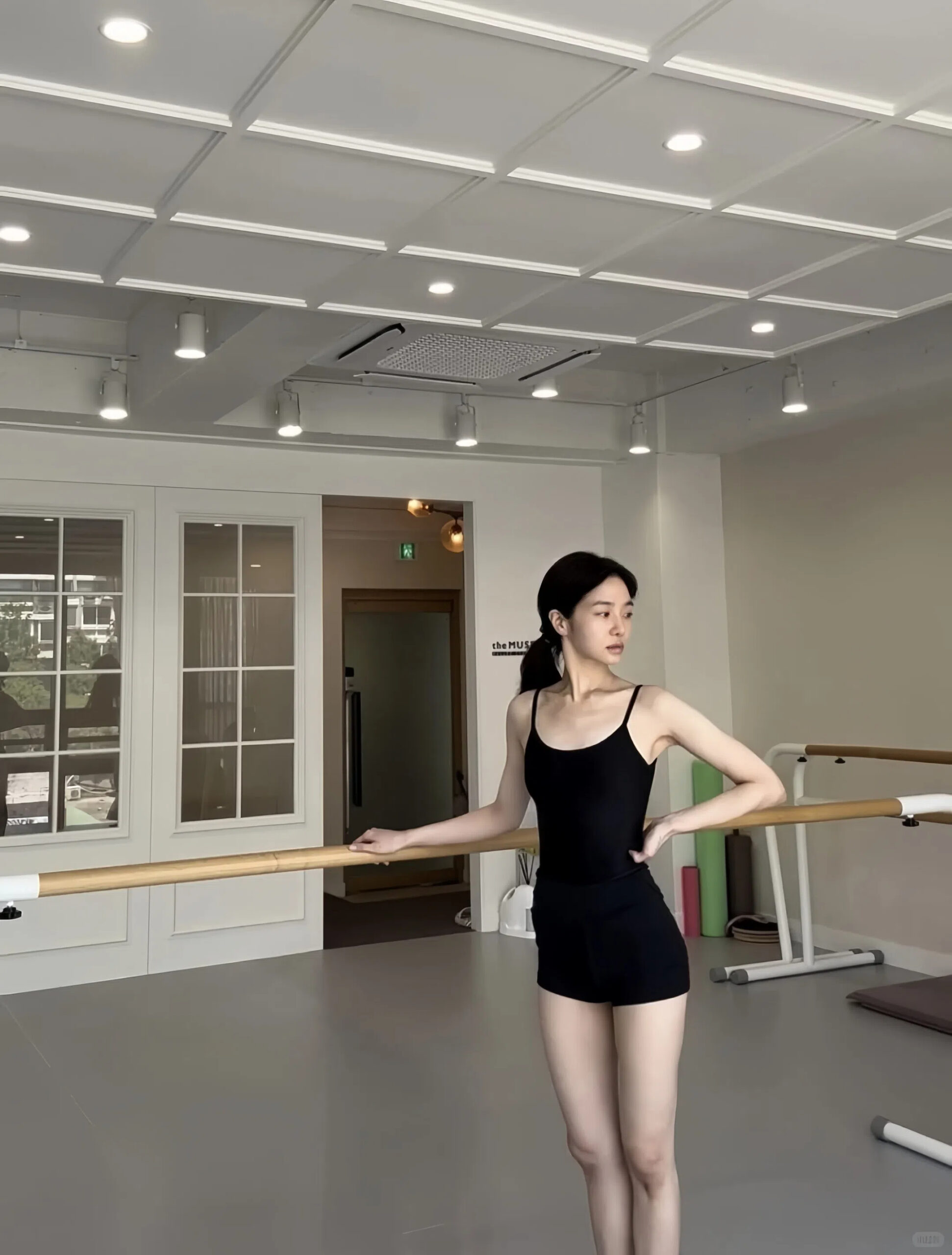 塑造出修長而緊實的身體線條,避免練出碩大的肌肉塊。