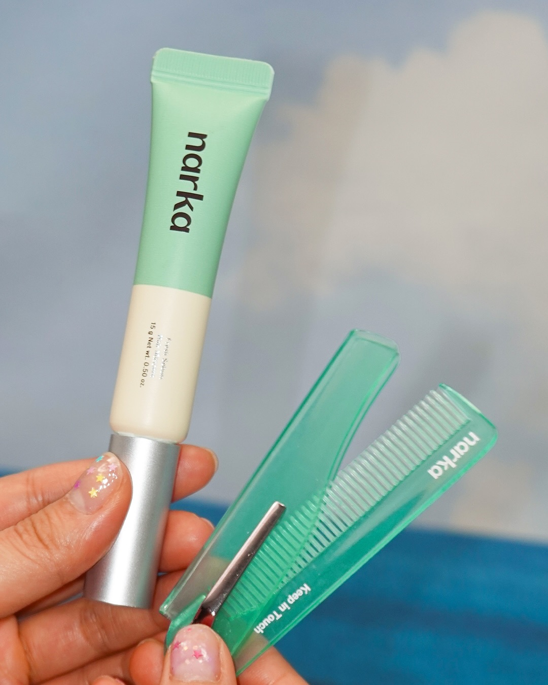 專為髮根細節打造的便攜式髮型「補妝筆」。