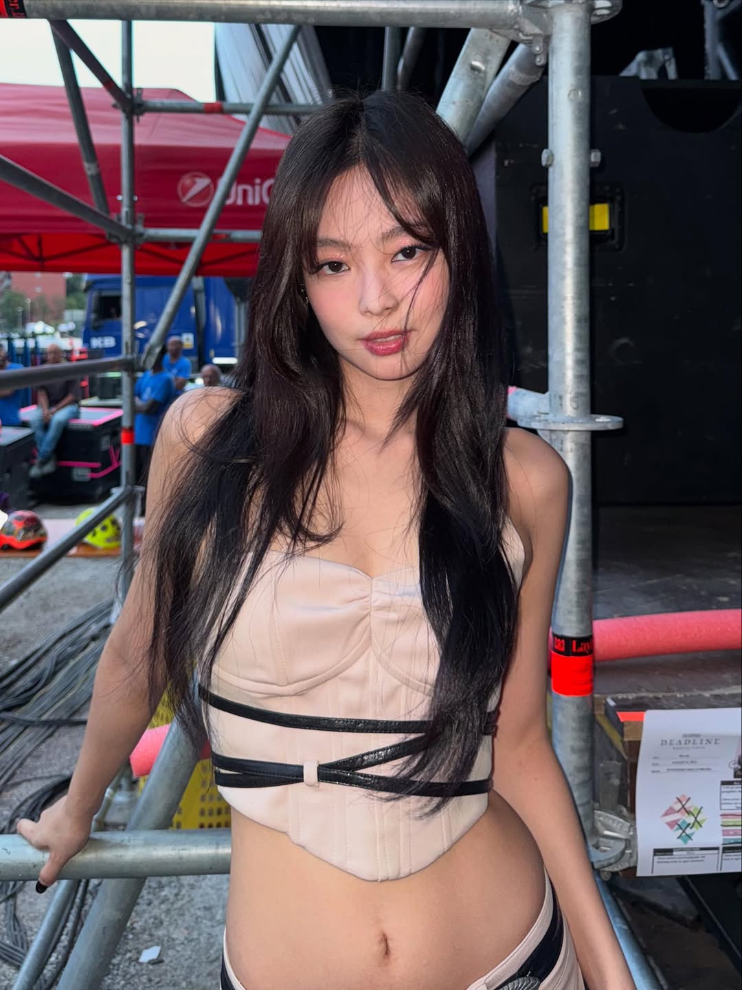 Jennie的身材變得更加健康自然。