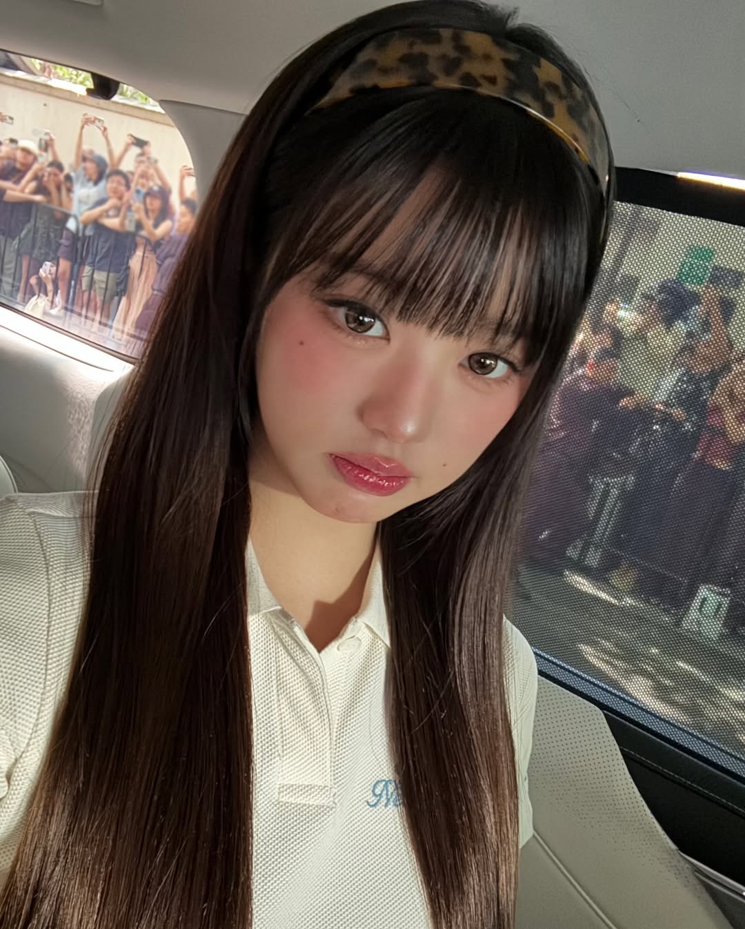 凡士林能有效清除老廢角質，還原粉嫩Q彈的雙唇。