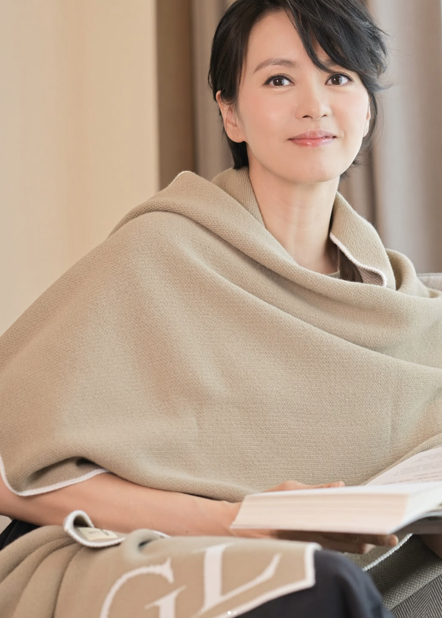 在Gigi雙眼完全看不到任何眼睛老化問題，而Return護眼養潤配方就是她十分信賴的護眼好物。