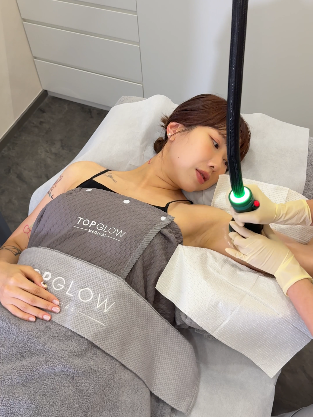 SHALLOW 手棒適合用來消除手臂、背部的脂肪。