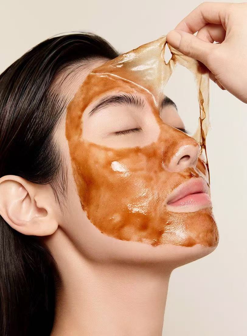 可以溫和帶走老廢角質和雜質,讓肌膚變得明亮有光澤。