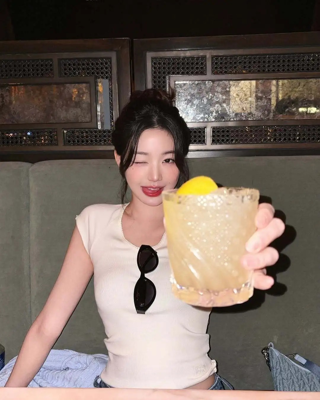 女明星們都愛喝的檸檬水，簡單卻功效強大。